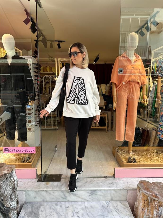 Beyaz A Sweatshirt