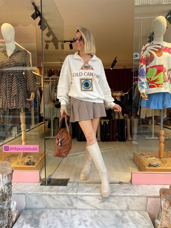Beyaz Fermuarlı Sweatshirt