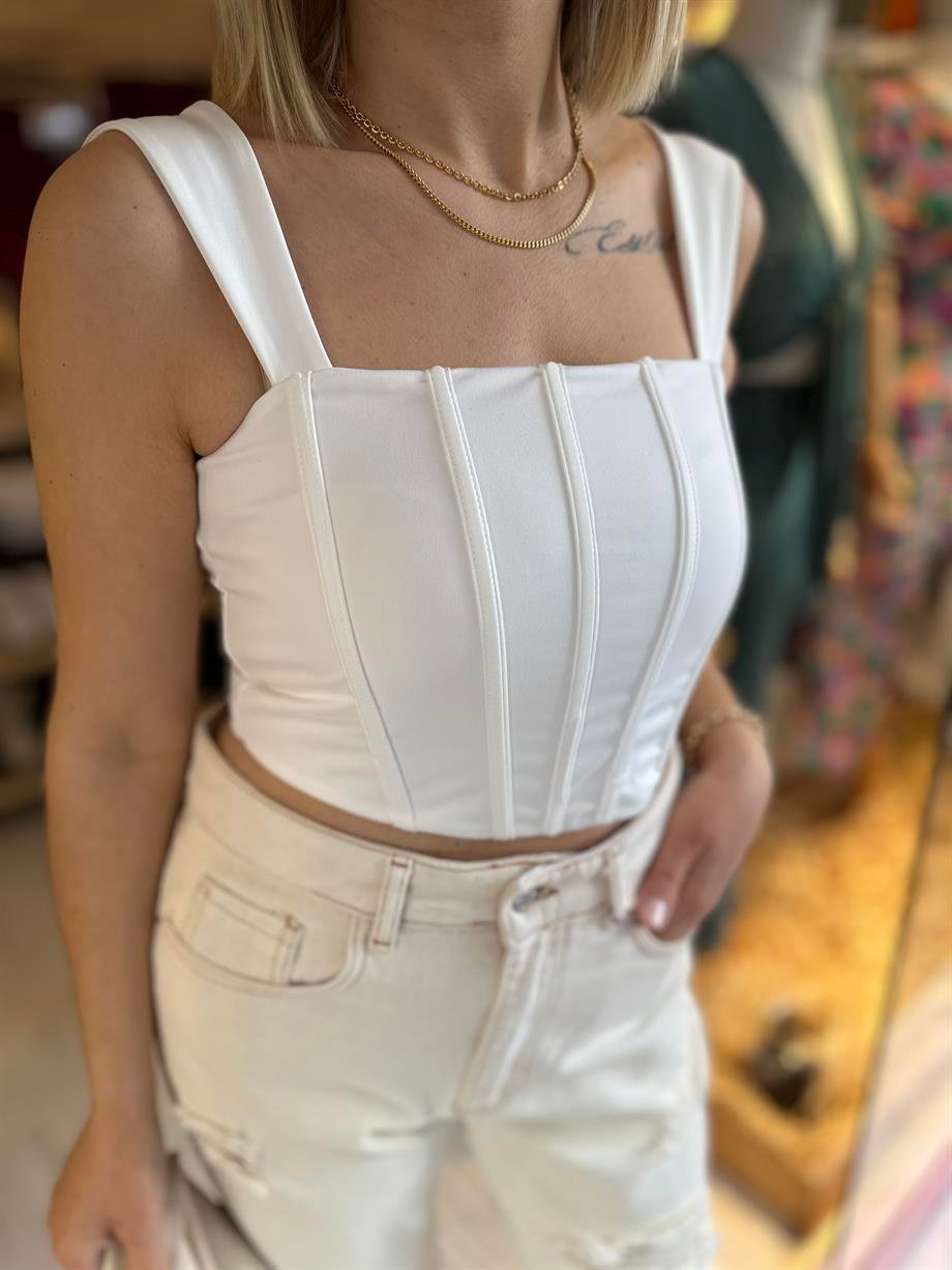 Beyaz Korse Crop