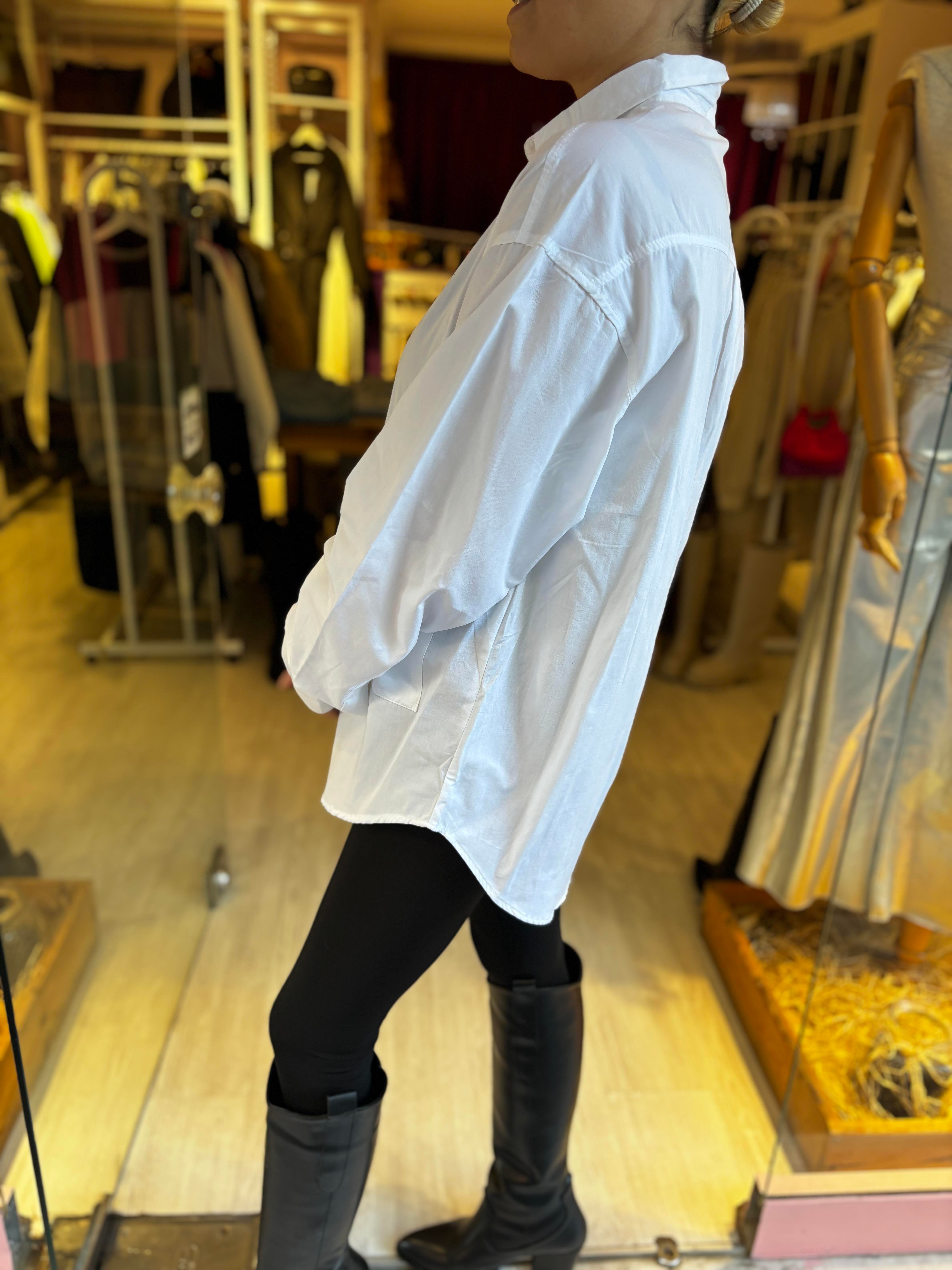 Beyaz Oversize Çift Cepli Gömlek