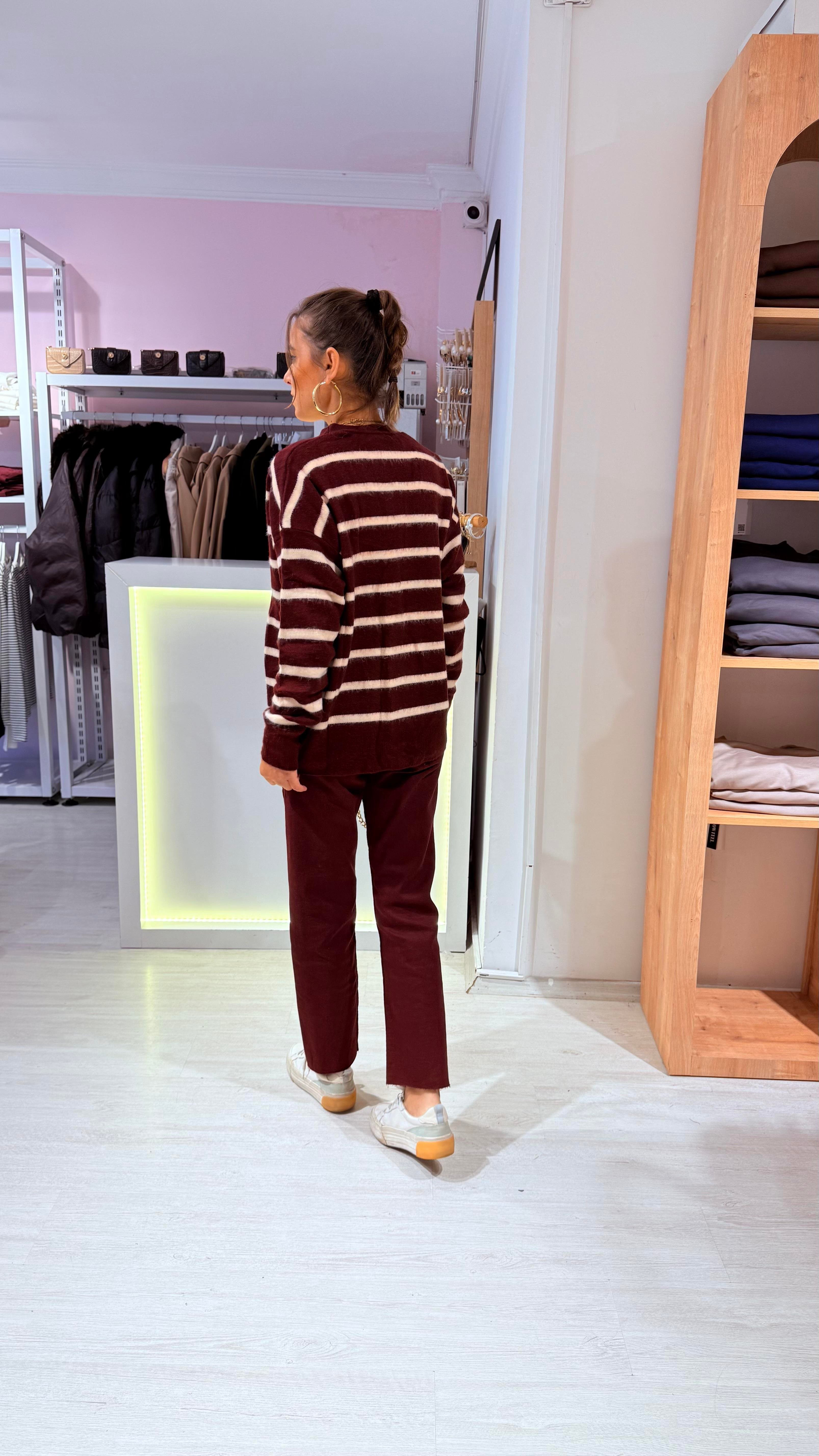 Bordo Ekru Hırka