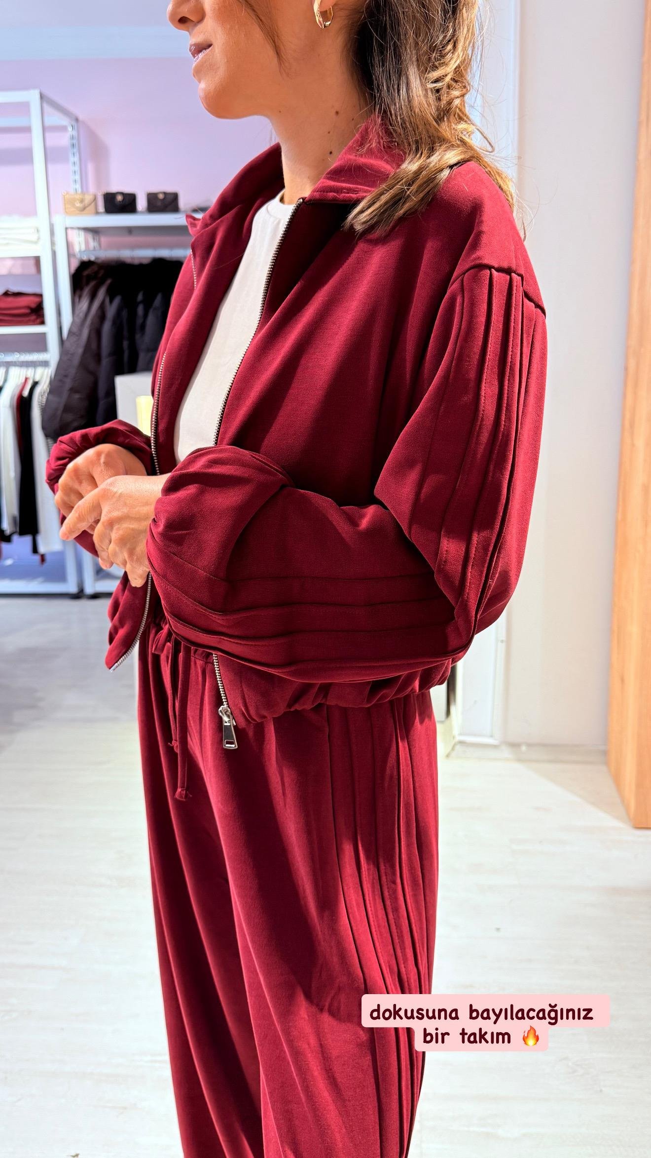 Bordo Şeritli Modal Takım