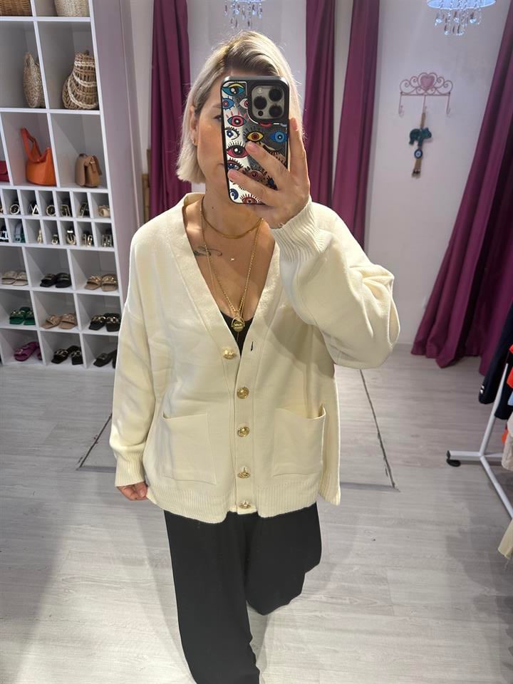 Ekru Gold Düğmeli Hırka
