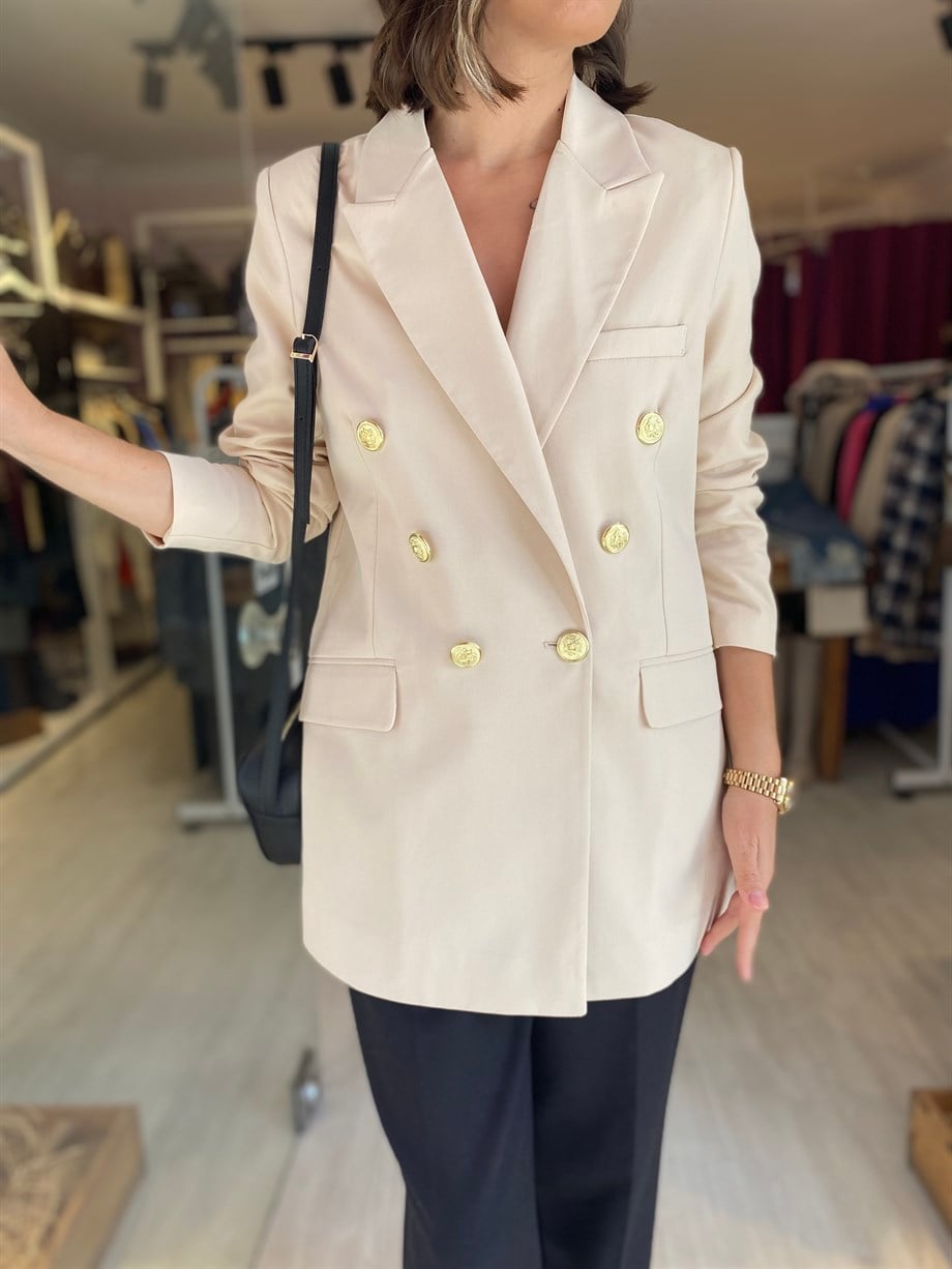 Gold Düğmeli Ekru Blazer
