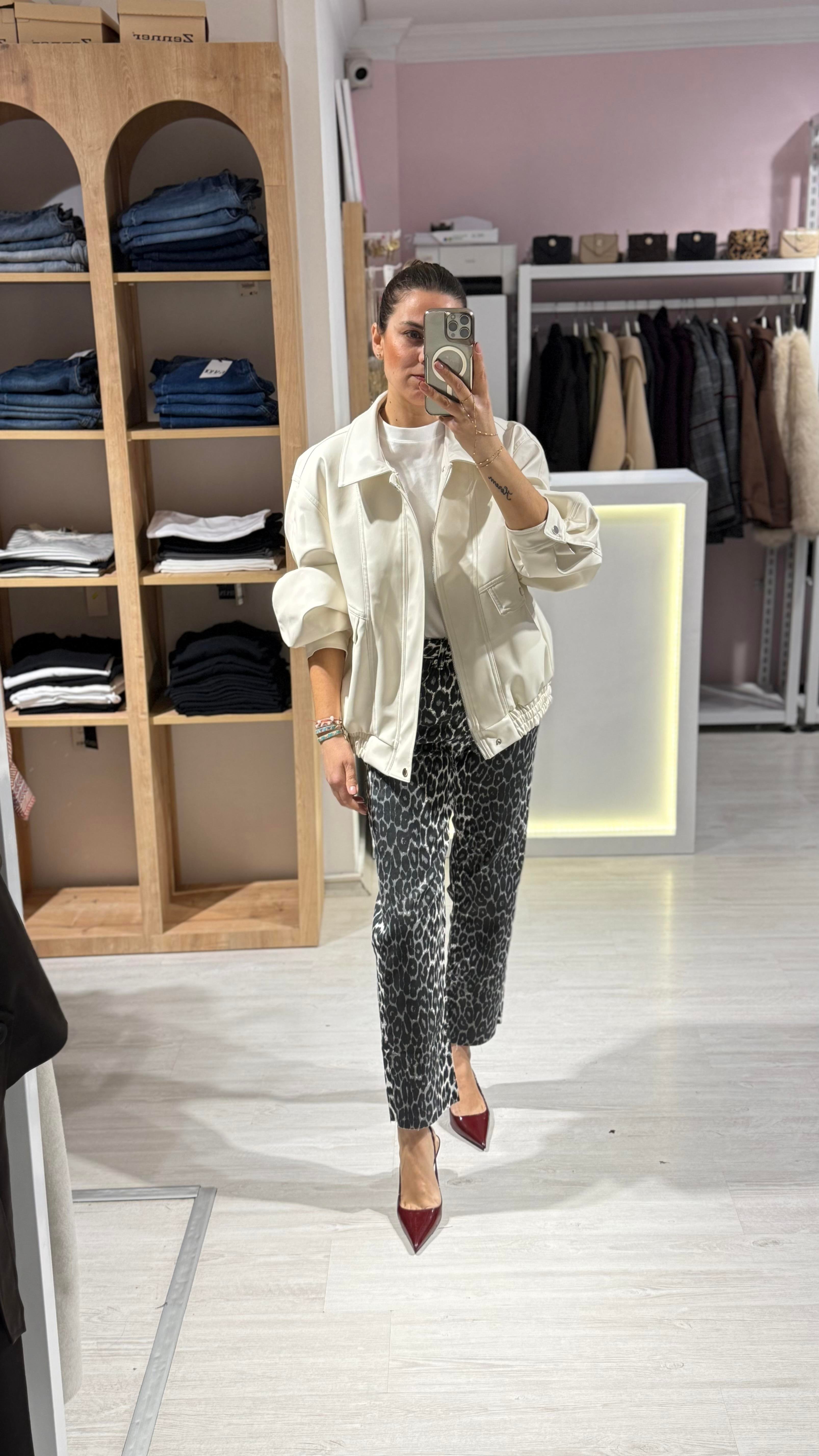 Gri Leopar Jean