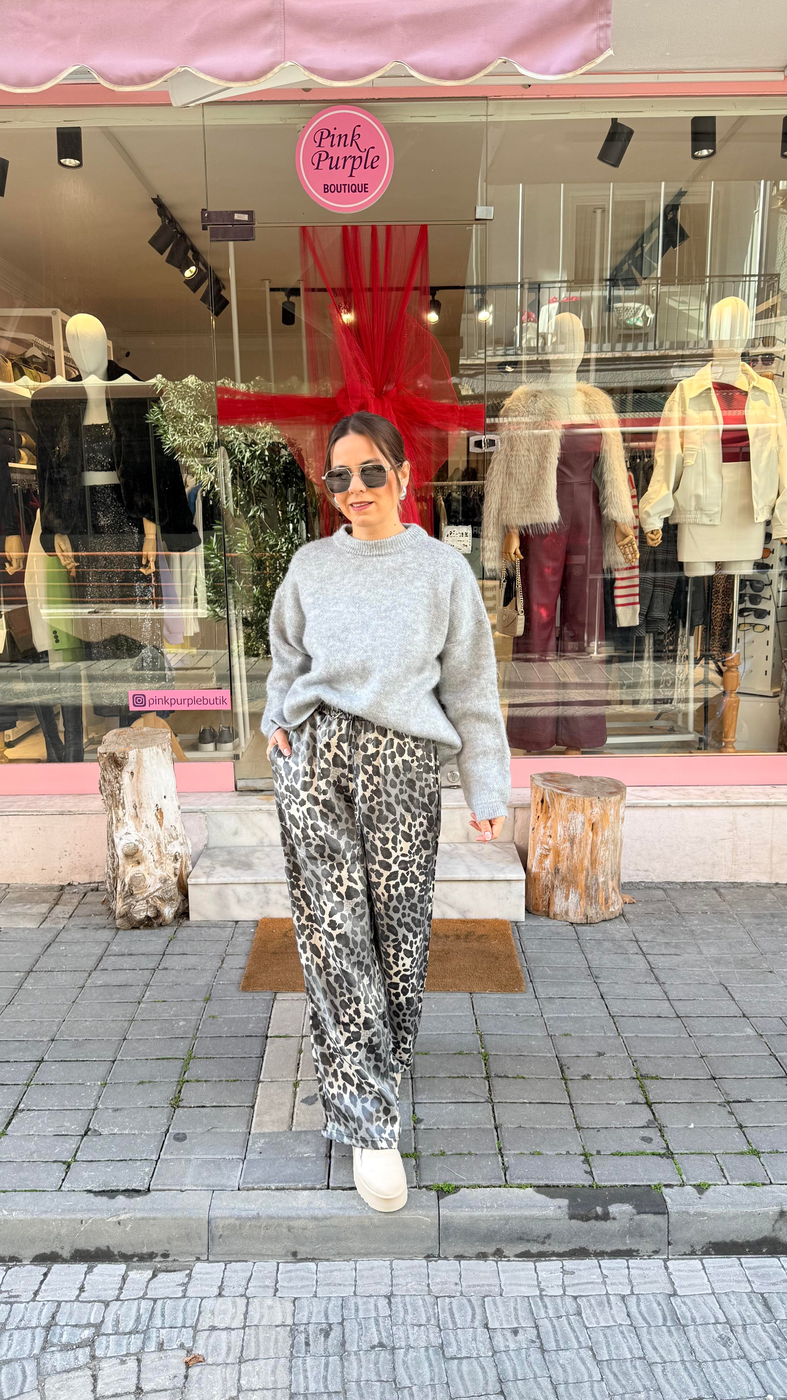 Gri Parlak Leopar Pantolon
