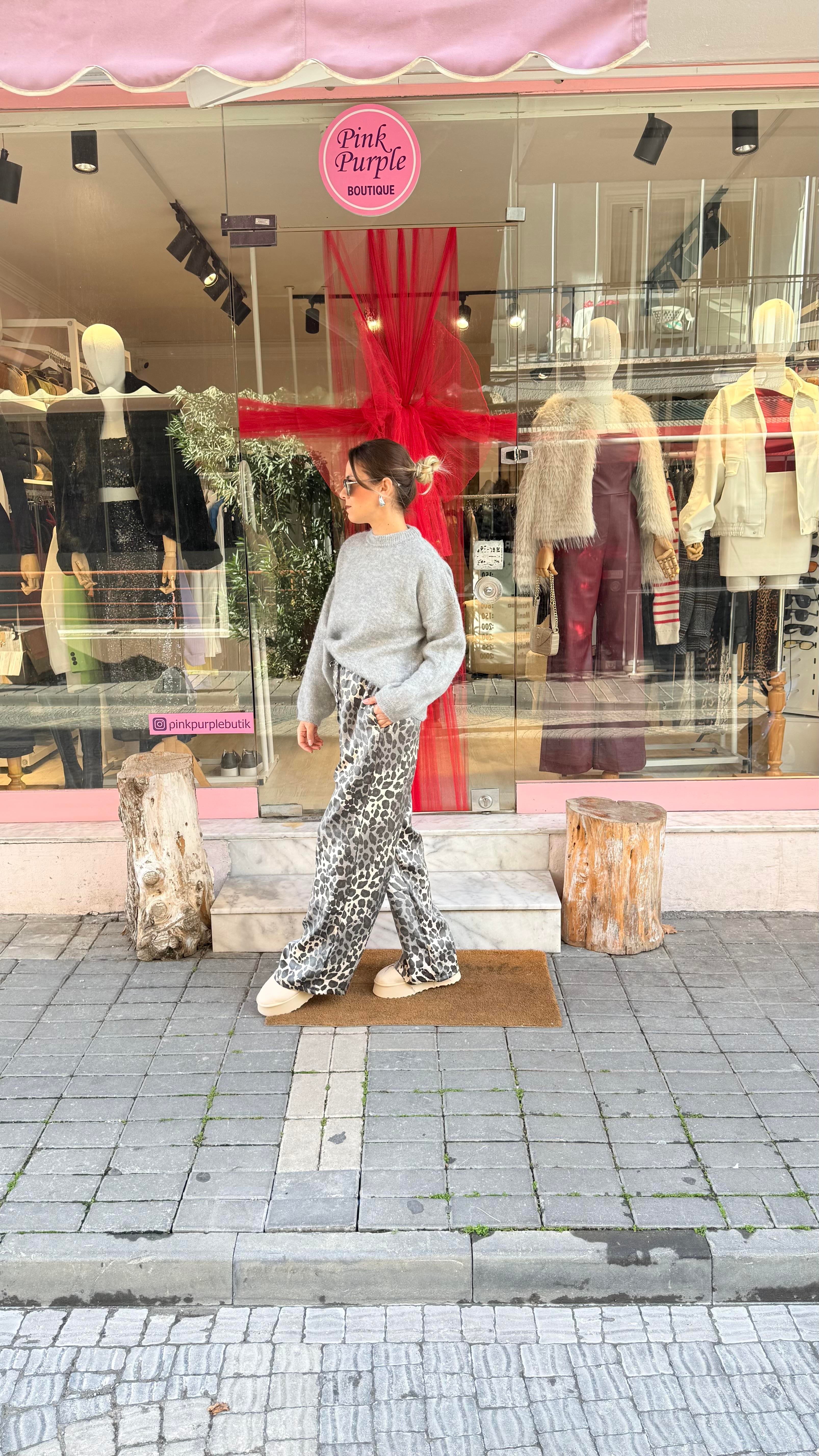 Gri Parlak Leopar Pantolon