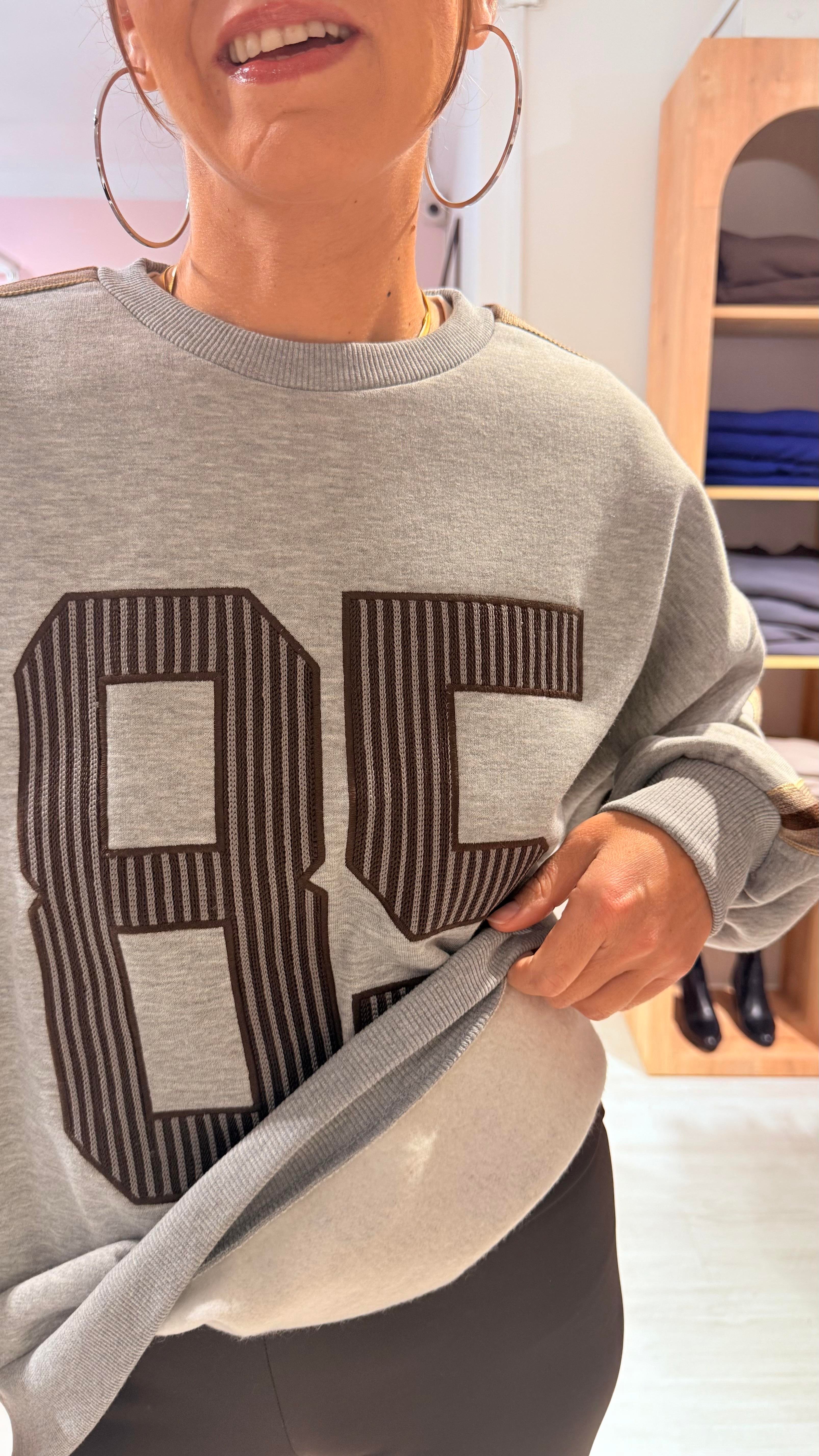 Gri Şeritli 85 Sweatshirt