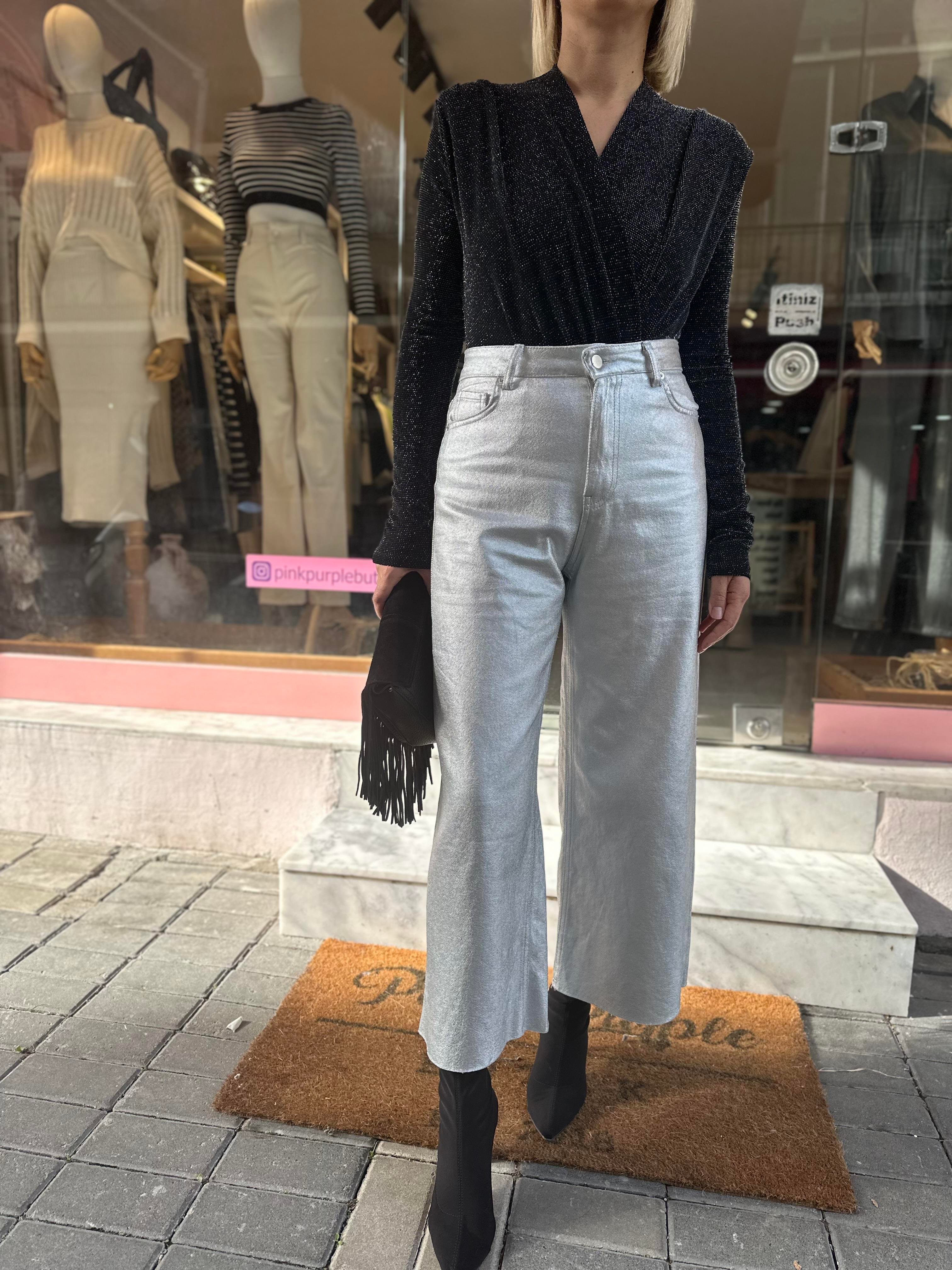 Gümüş Kısa Bol Paça Pantolon