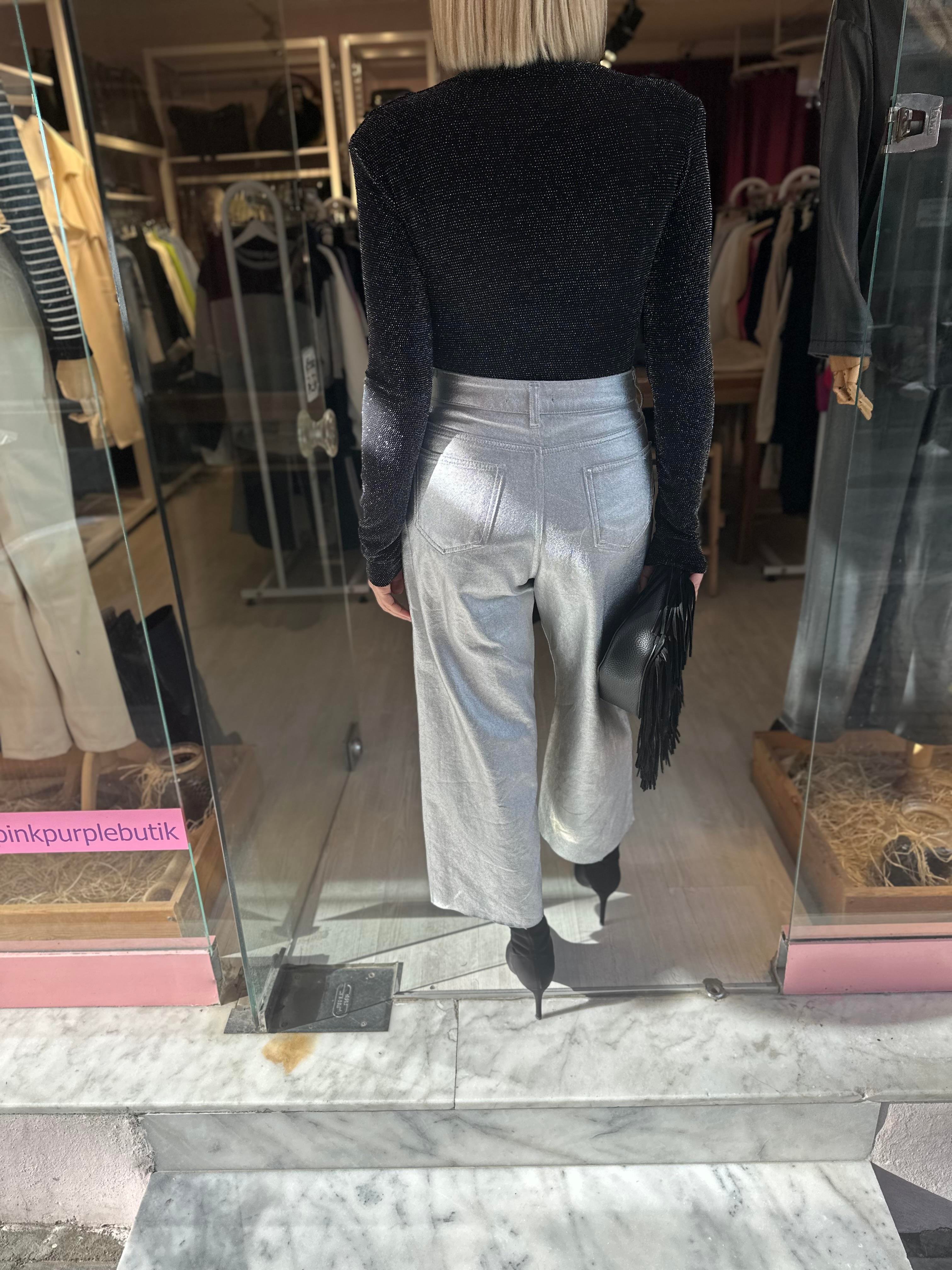 Gümüş Kısa Bol Paça Pantolon