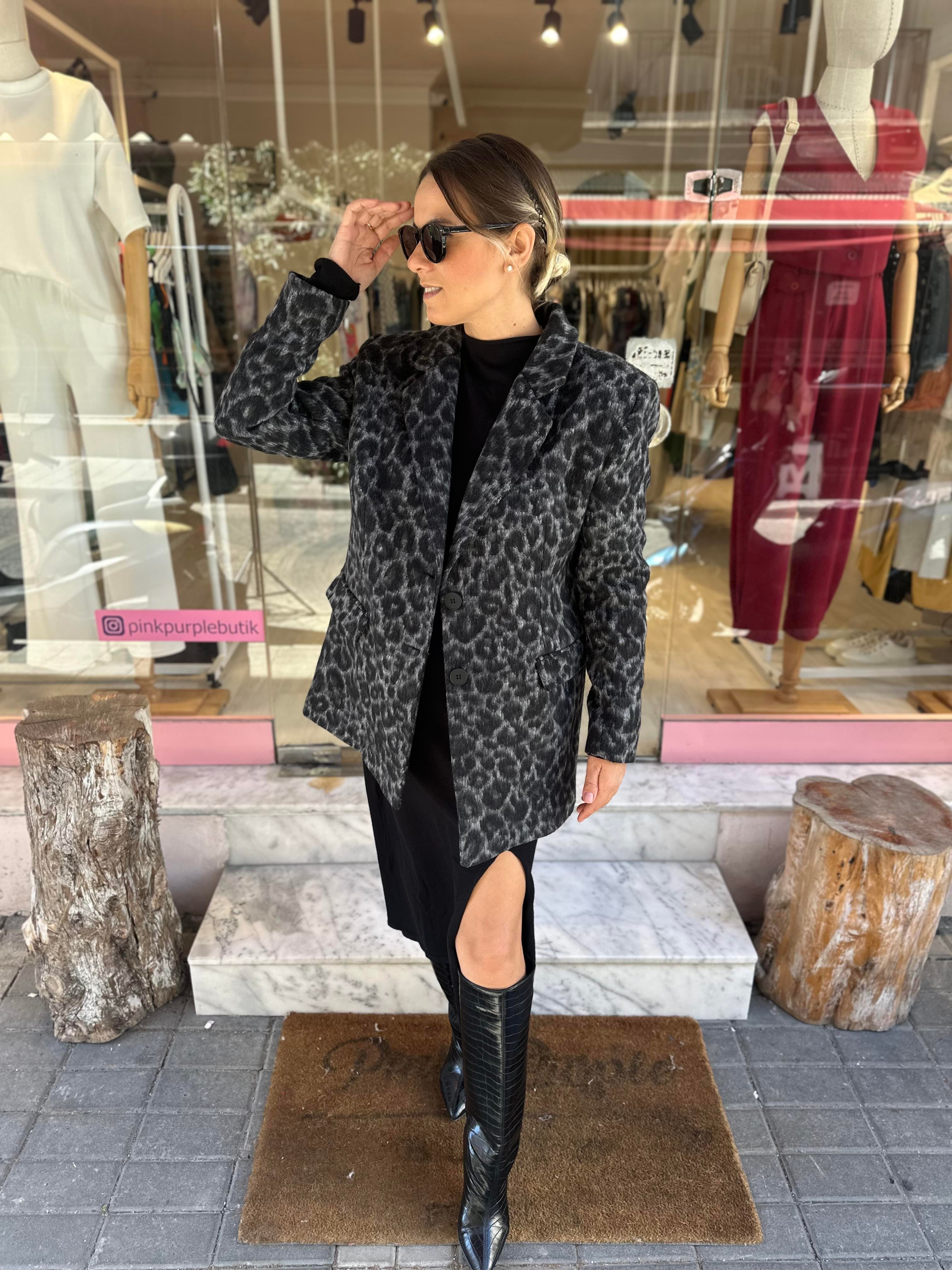 Leopar Kaşe Ceket