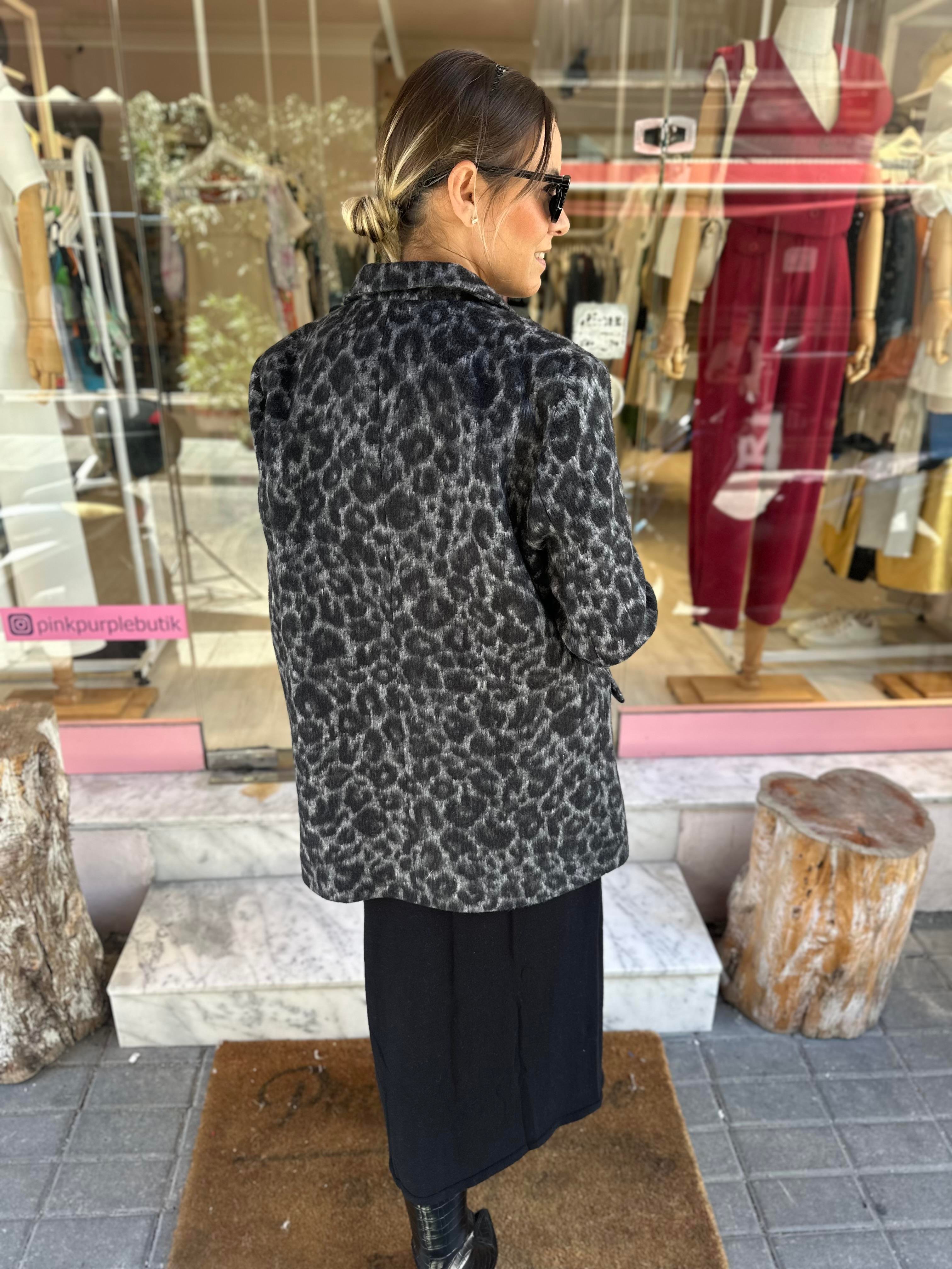 Leopar Kaşe Ceket
