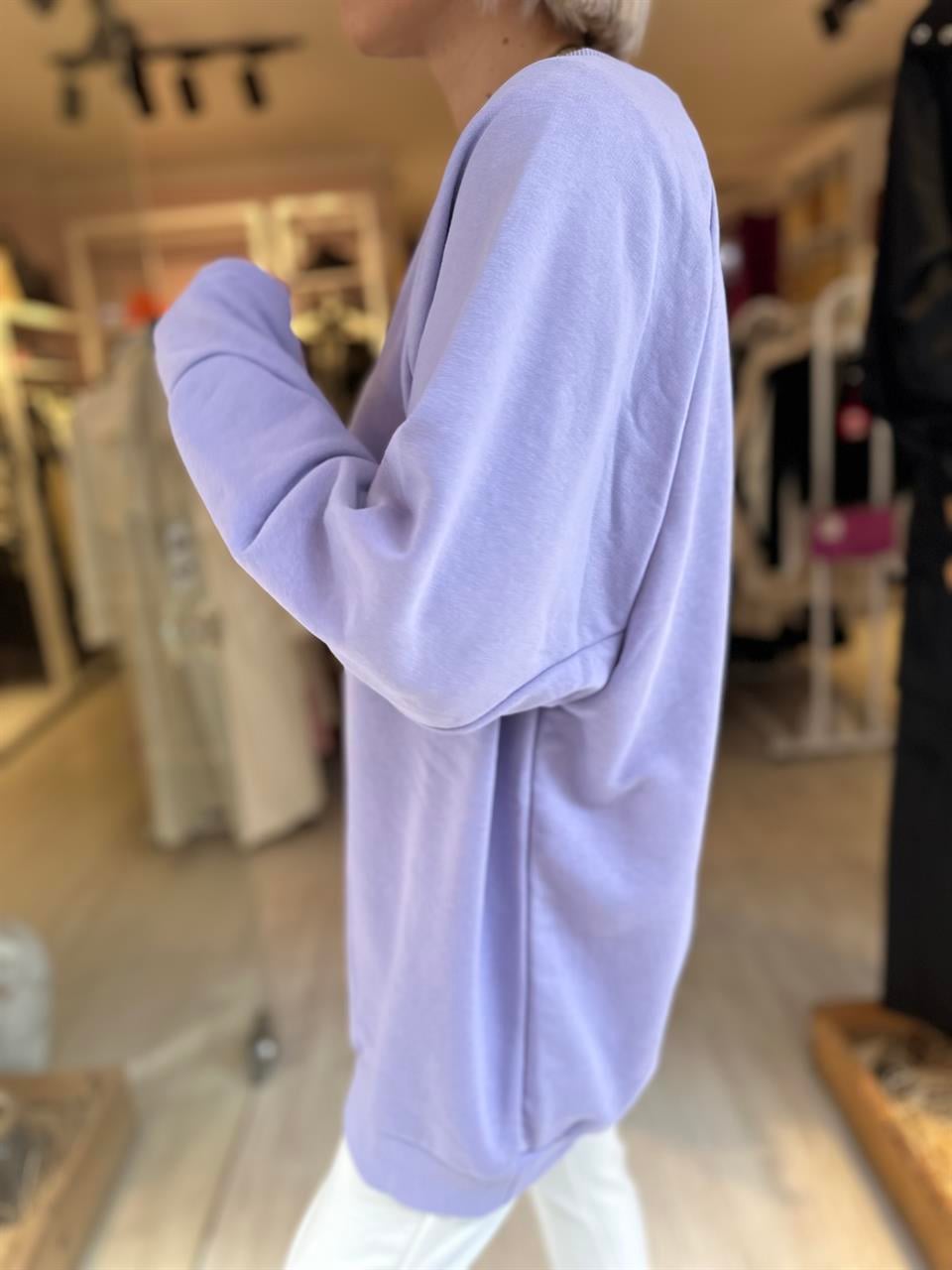 Lila Oversize Sweatshirt
