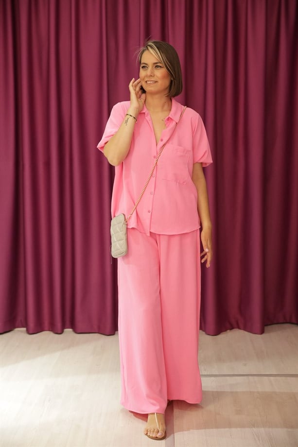 Pembe Kol Detaylı Takım