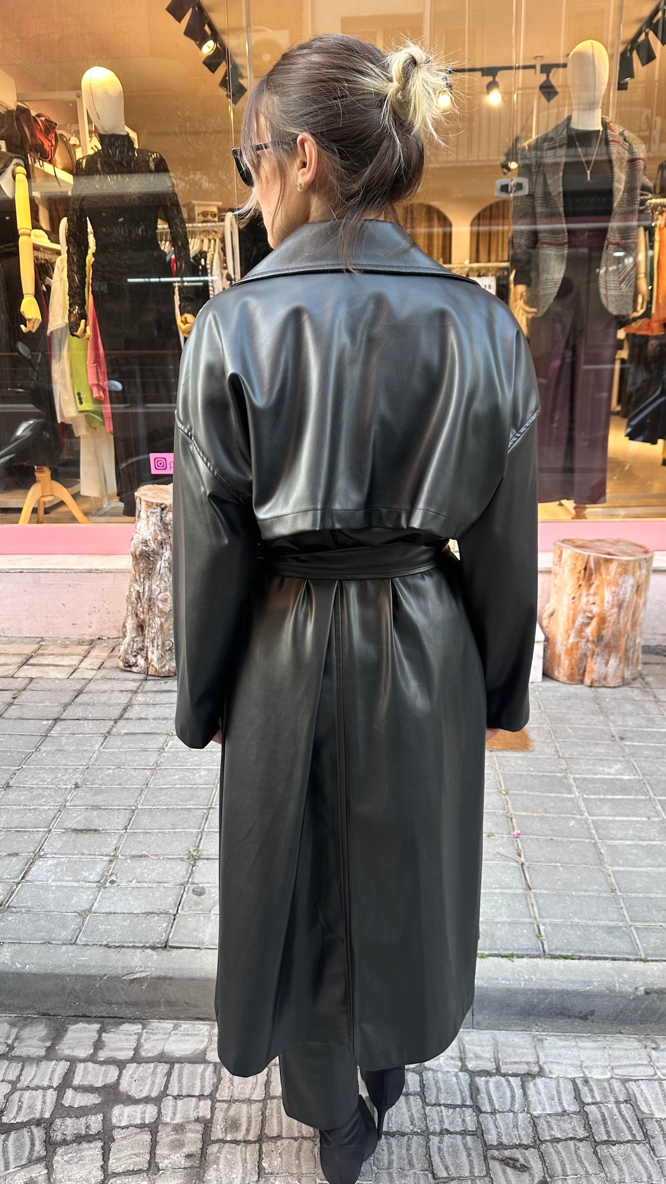 Siyah Deri Trençkot