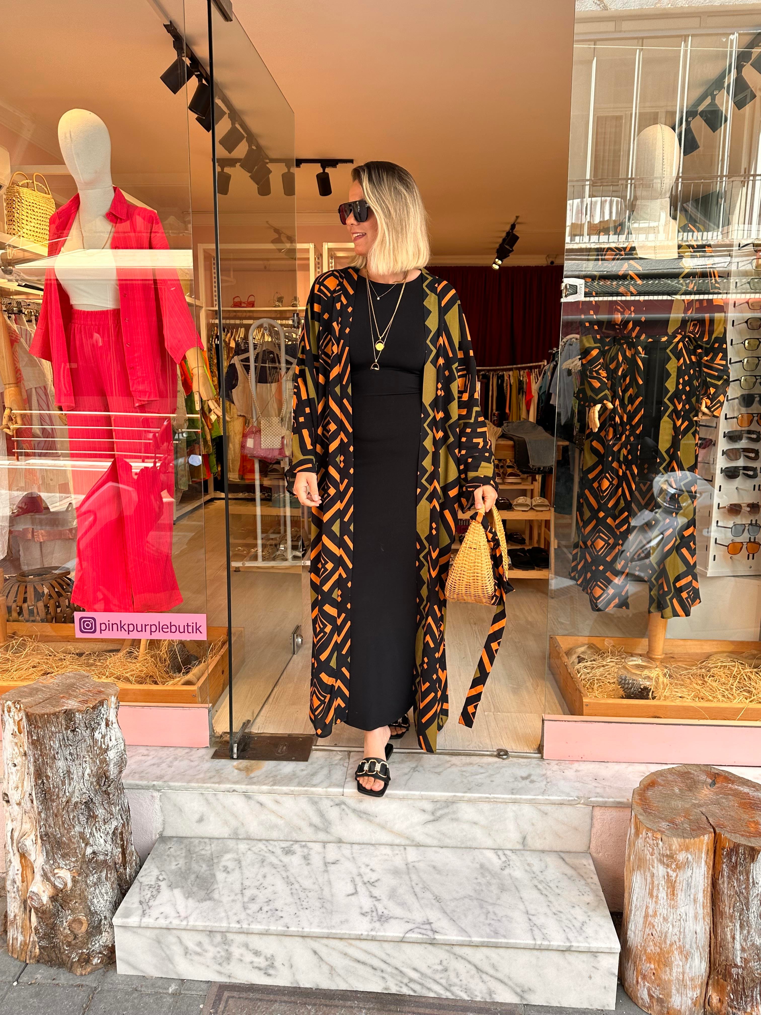 Siyah Desenli Kimono