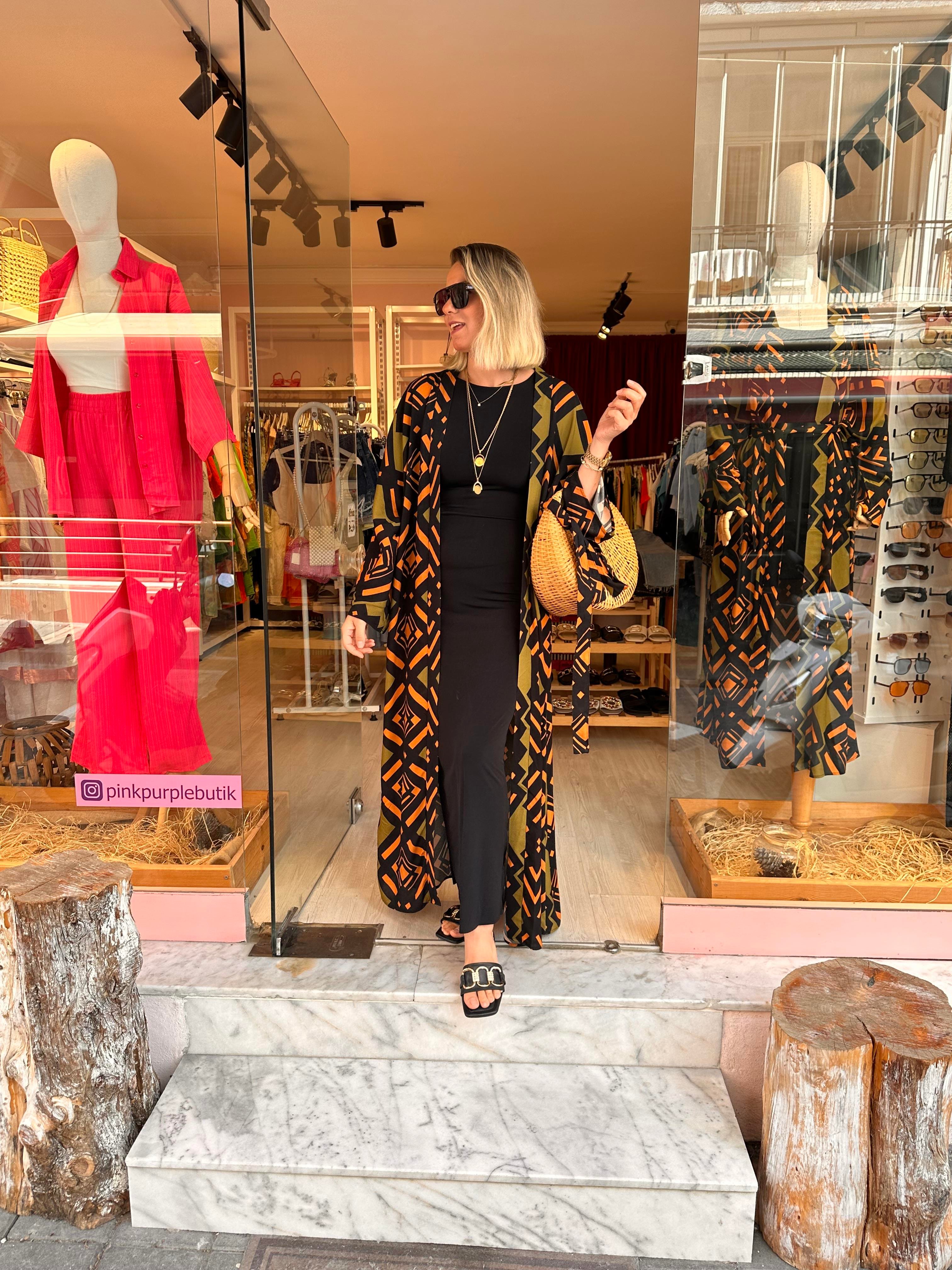 Siyah Desenli Kimono