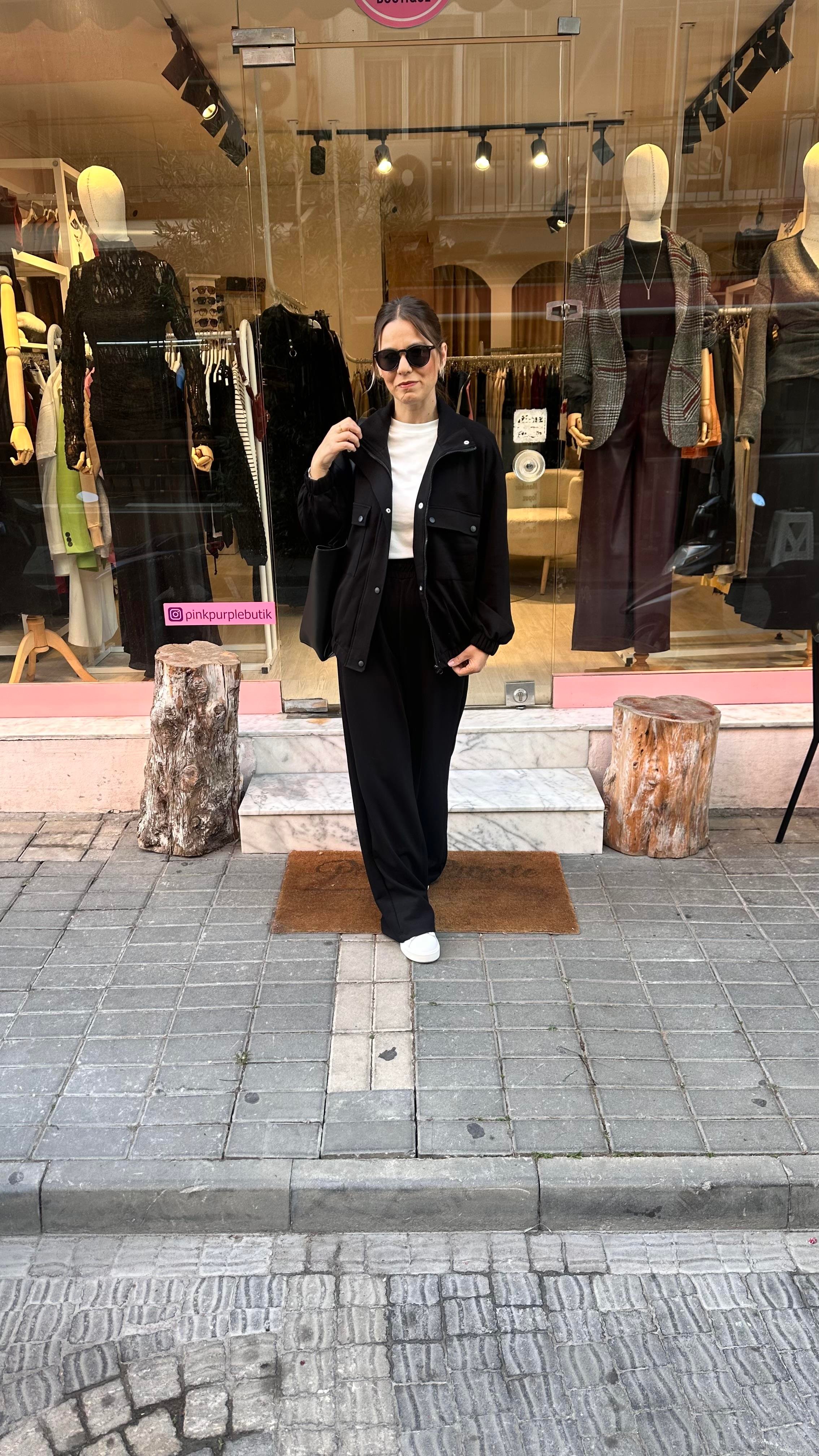 Siyah Düğmeli Modal Takım