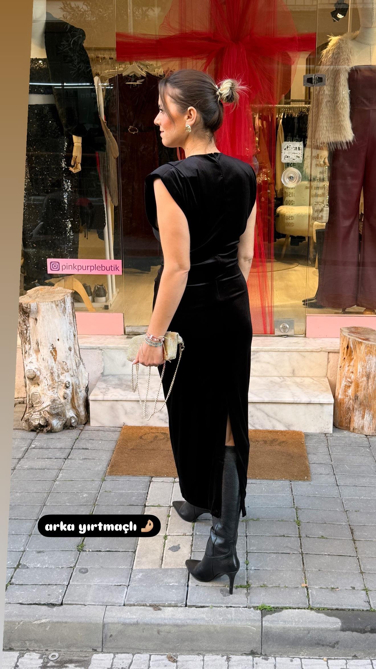 Siyah Kadife Elbise