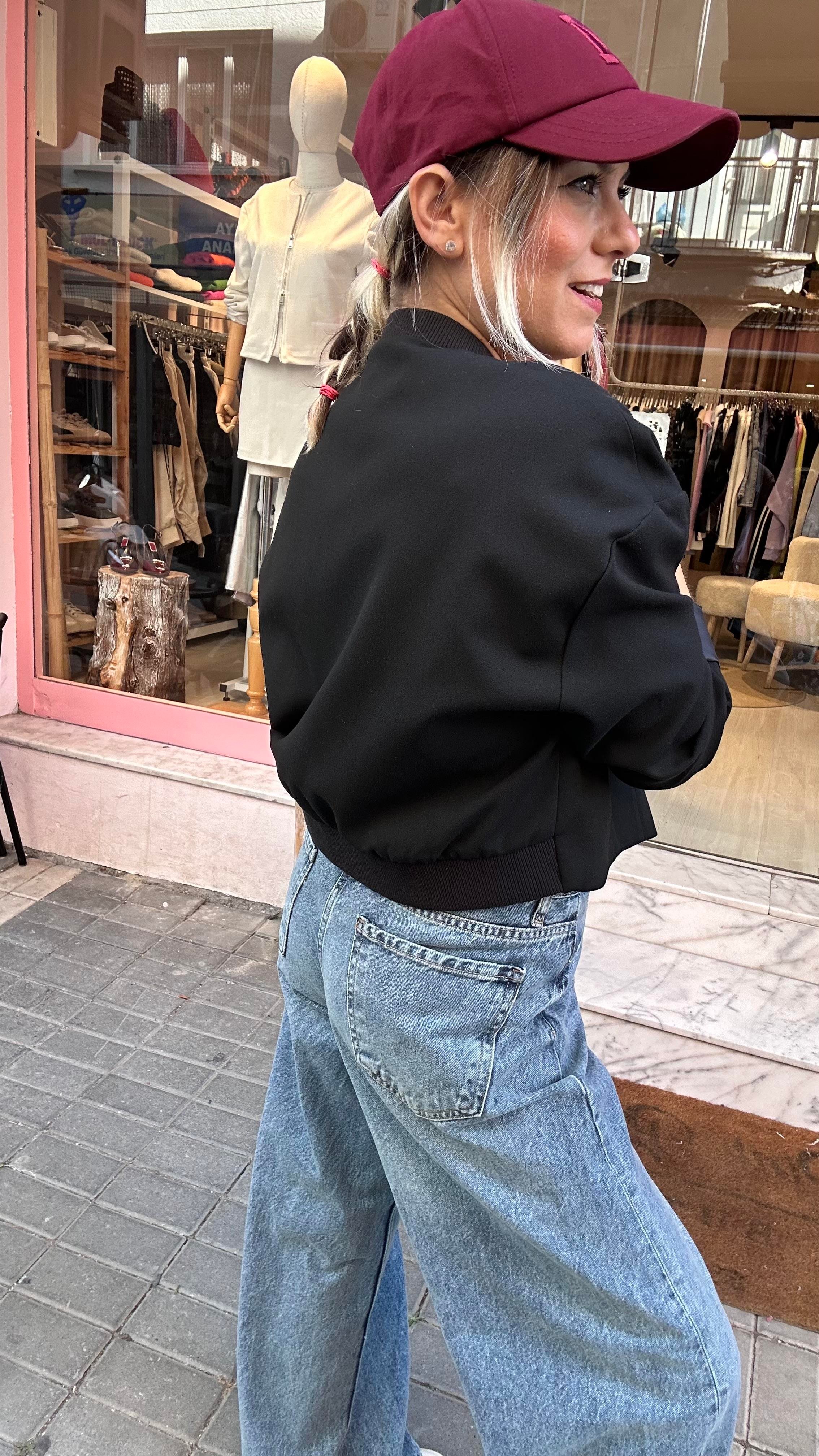 Siyah Kısa Bomber Ceket