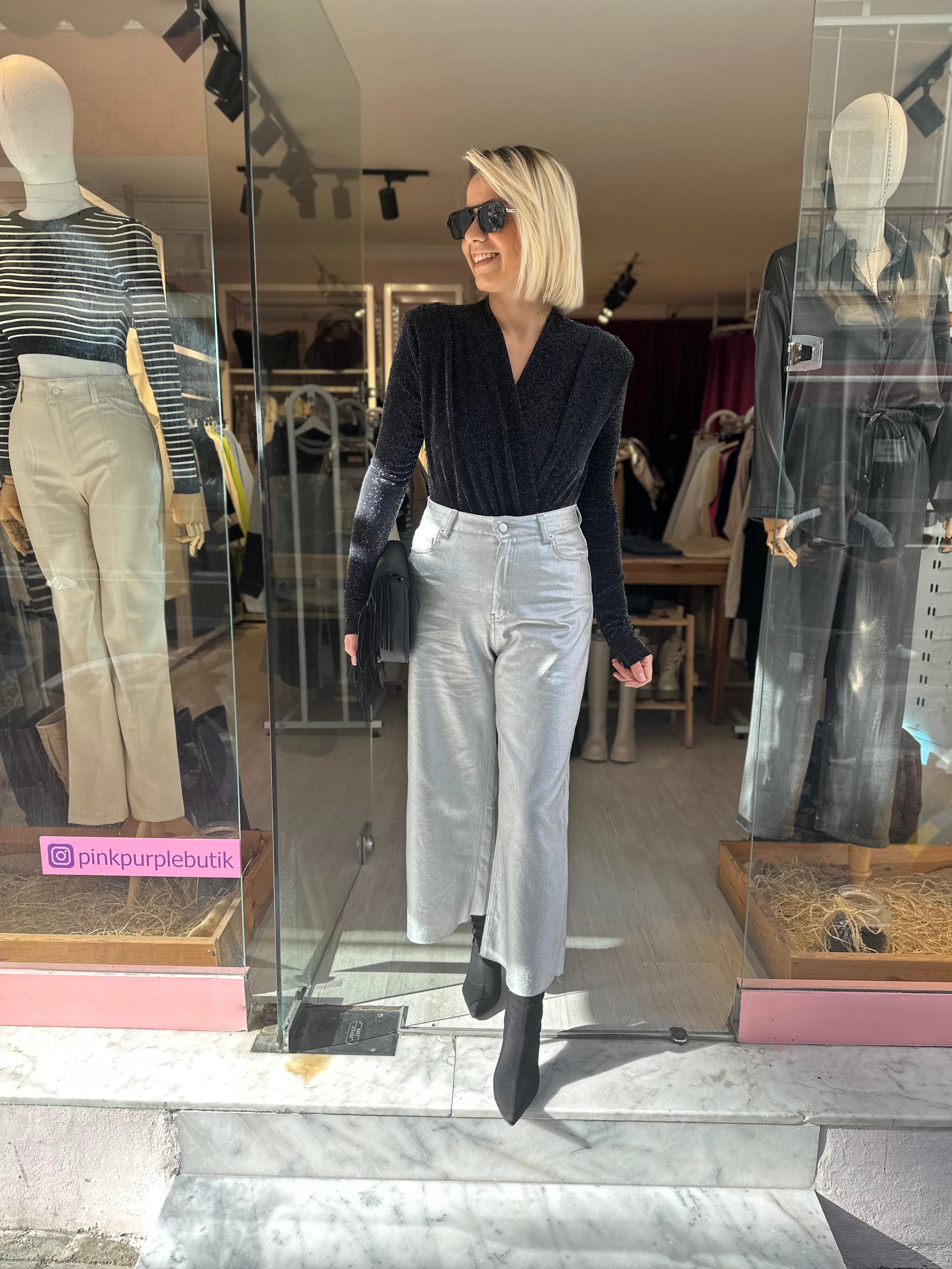 Siyah Simli Bodysuit