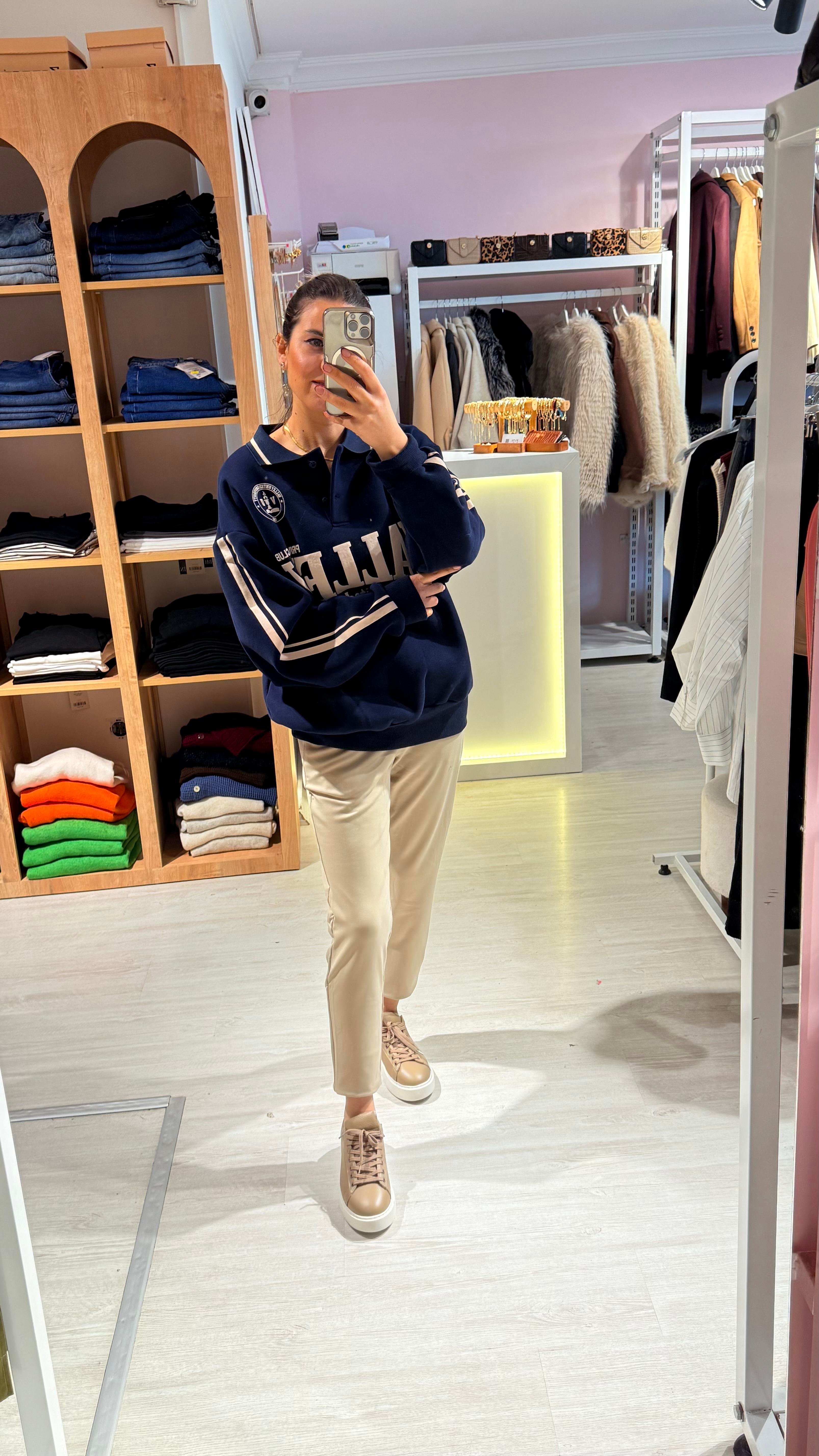 Valley Sweatshirt