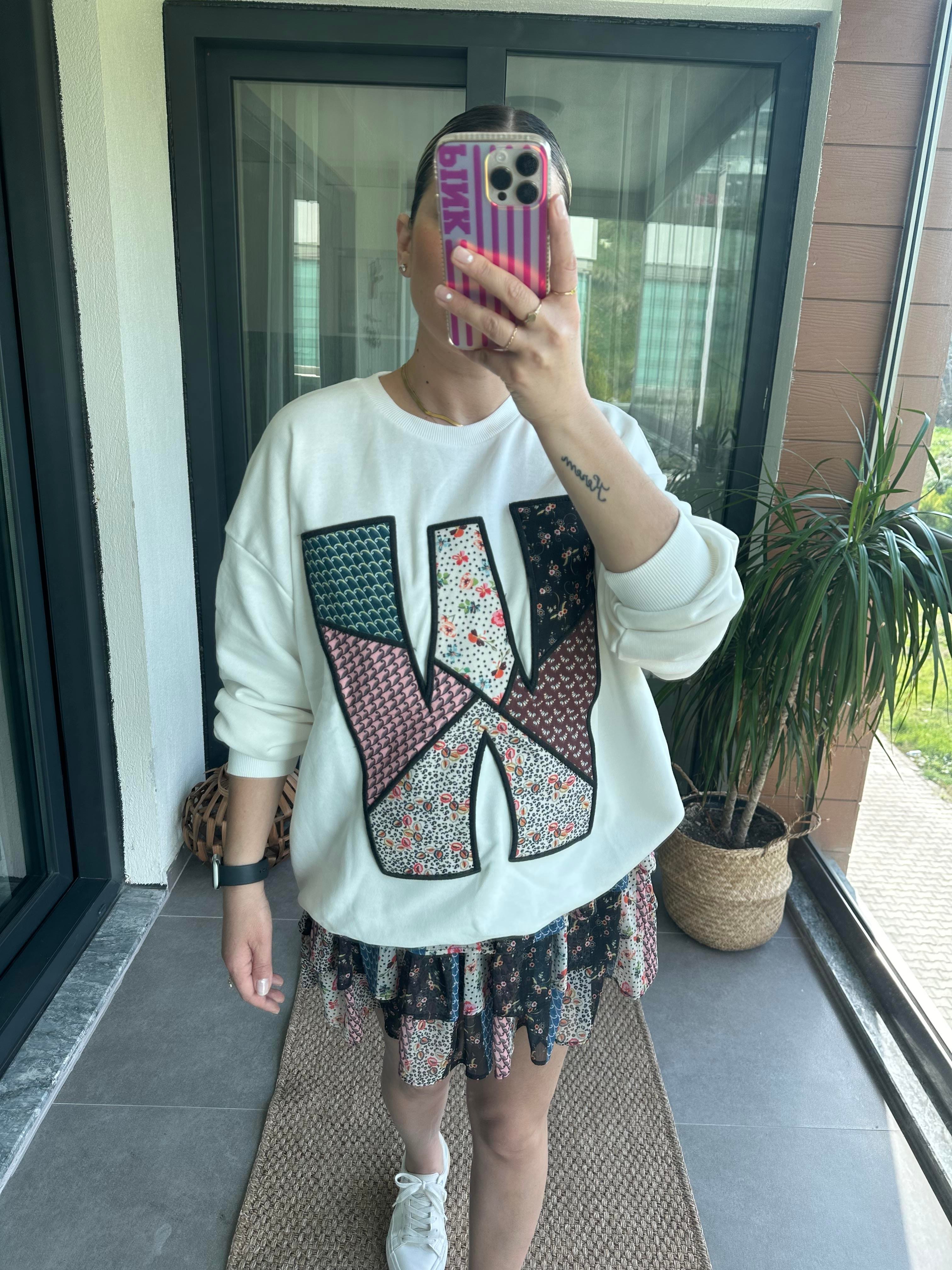 W Sweatshirt