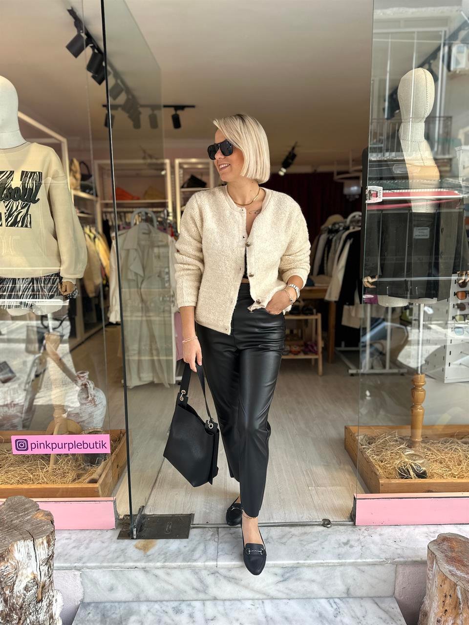 Yumoş Gold Düğme Hırka