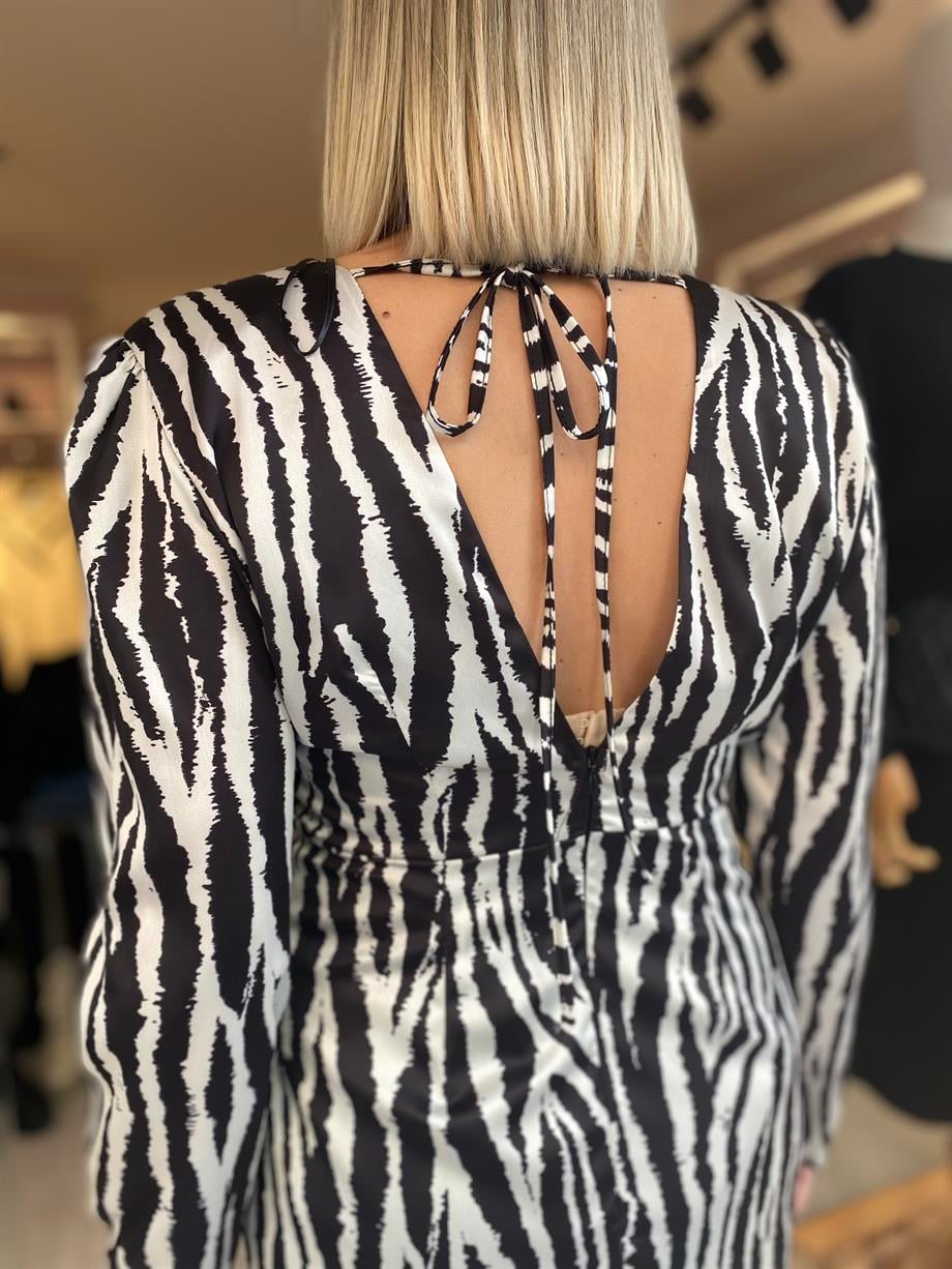 Zebra Desen Yırtmaçlı Elbise