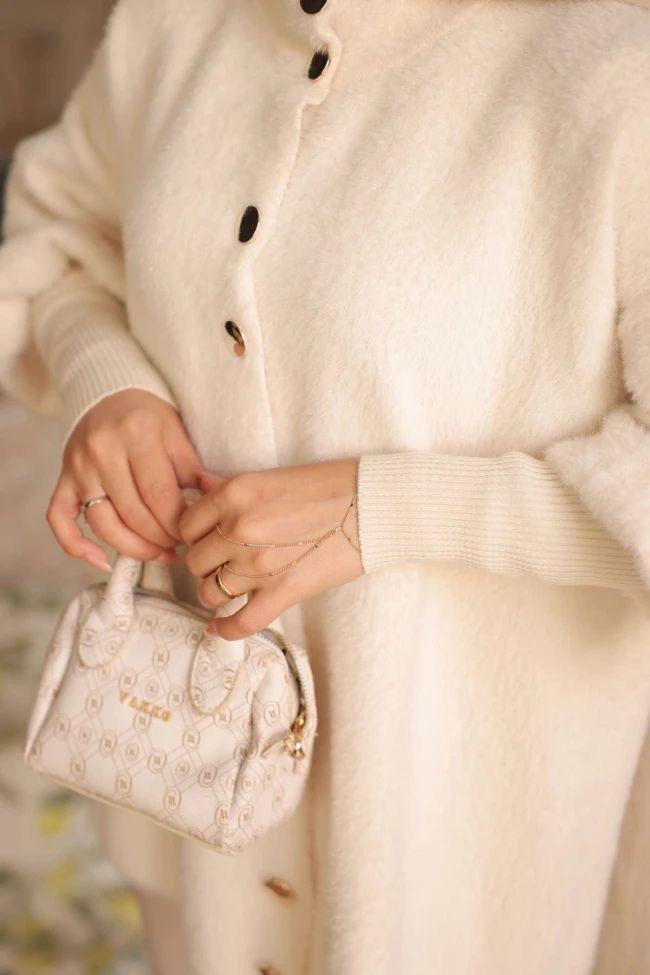 Gold Düğmeli Angora Hırka