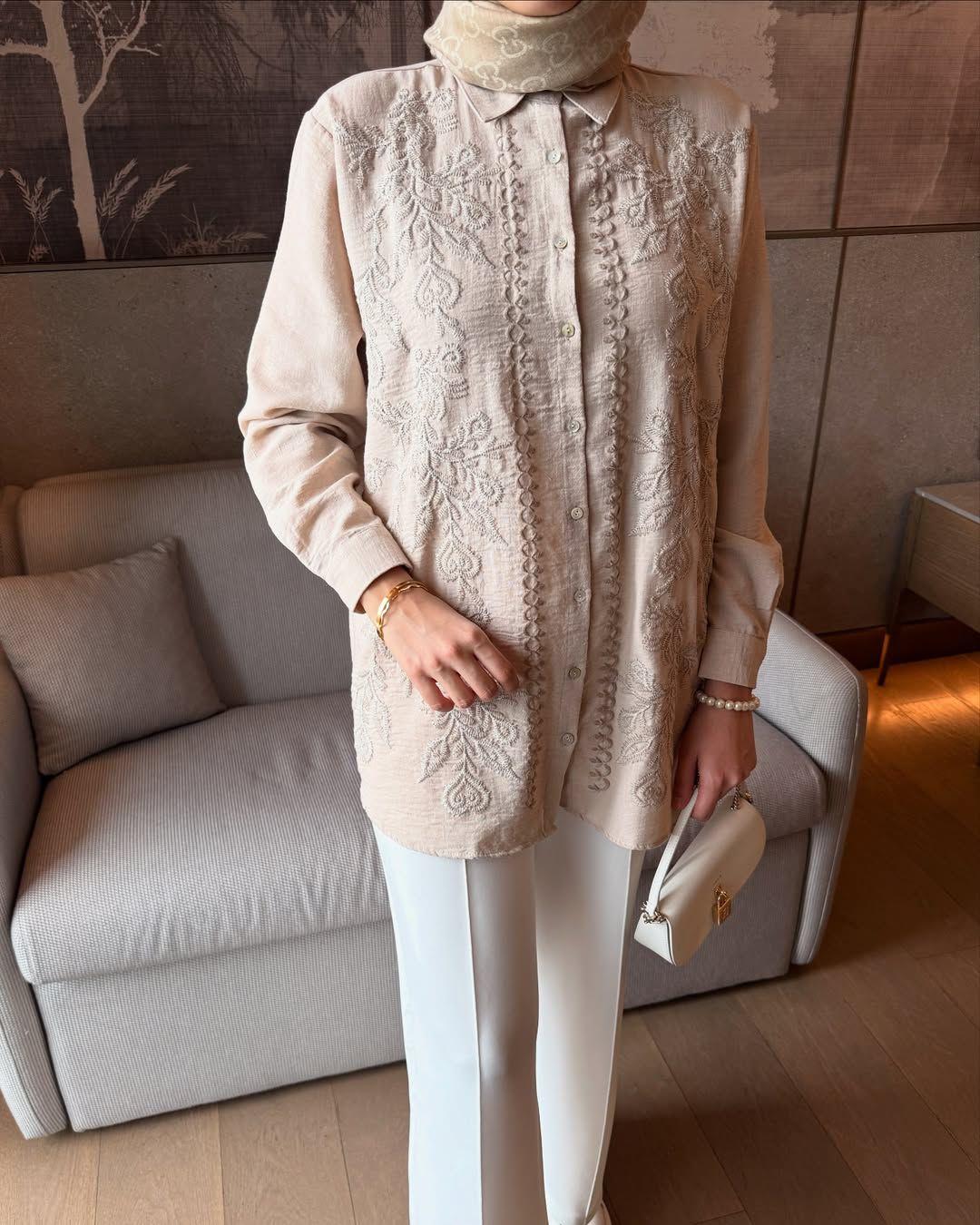 Ivanna Soft Beige
