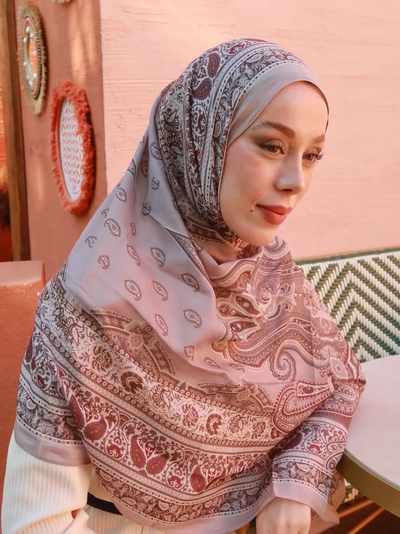 Madera Desen Pamuk Şal Taş