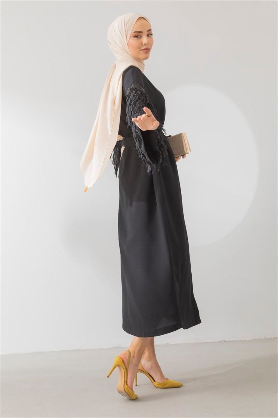 Oversize Kolları Saçaklı Siyah Krep Ferace/Abaya