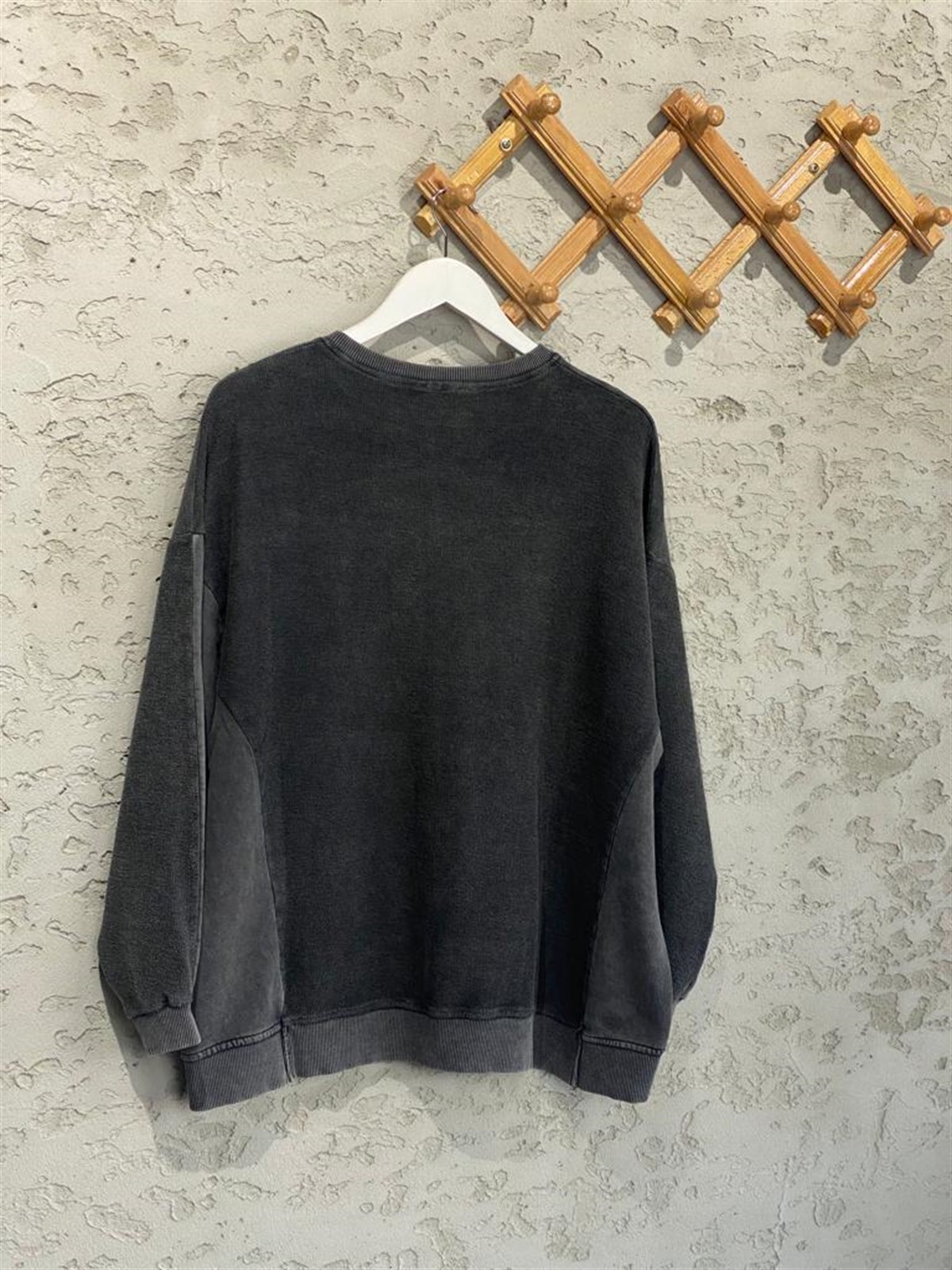 	Kar Yıkama Kesik V Yaka Oversize Sweat (Antrasit)