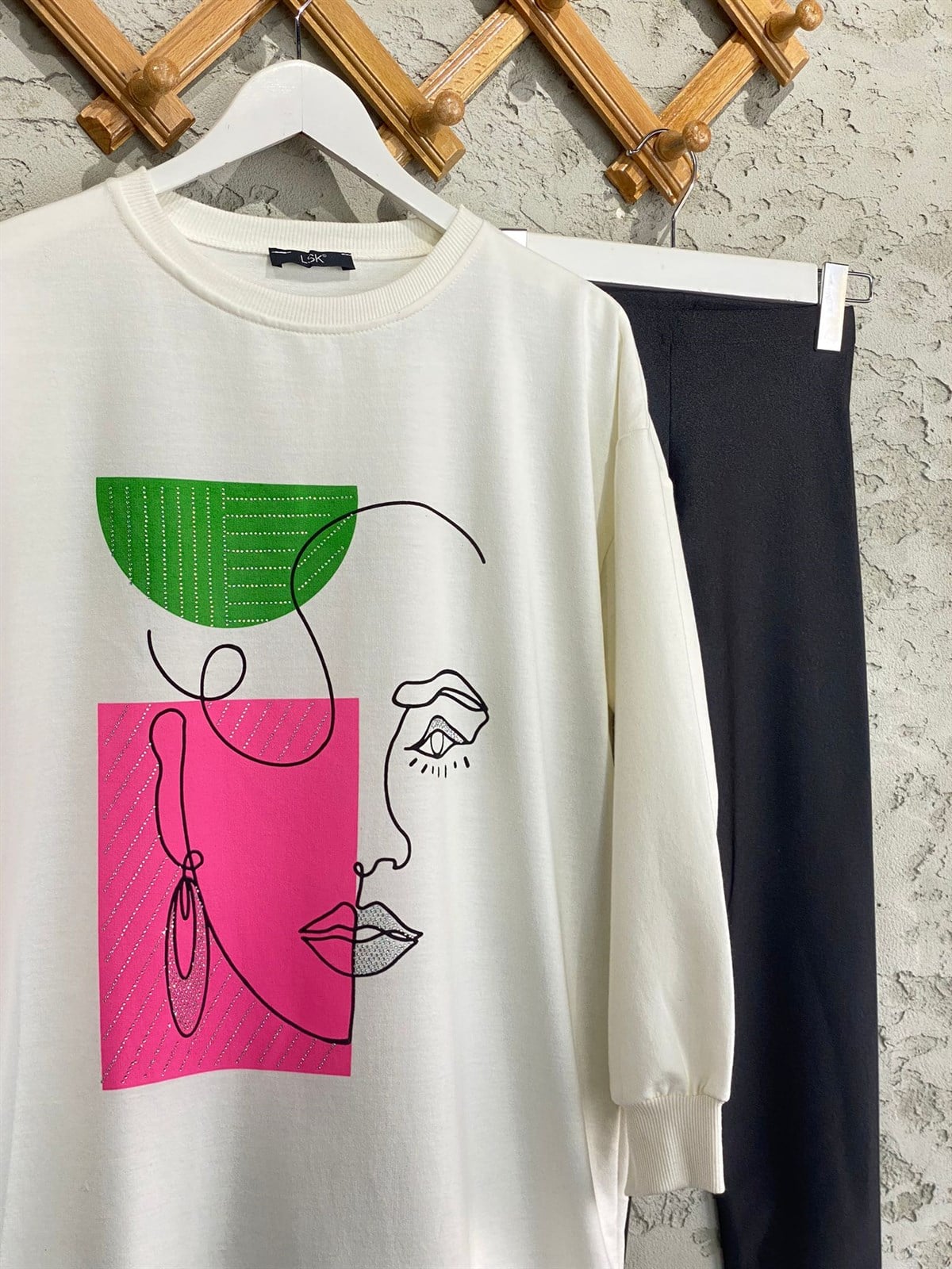  Minimal Yüz Çizgili Ren Bloklu Tunik Sweat (Ekru)