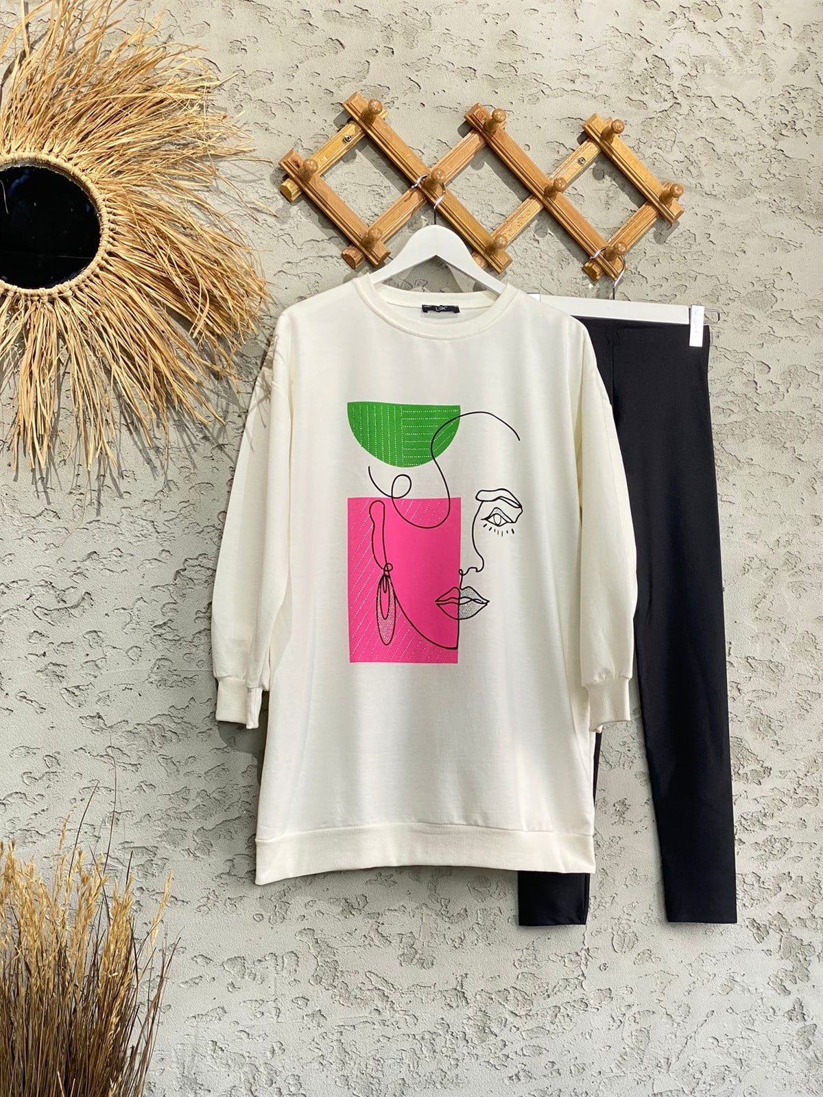  Minimal Yüz Çizgili Ren Bloklu Tunik Sweat (Ekru)