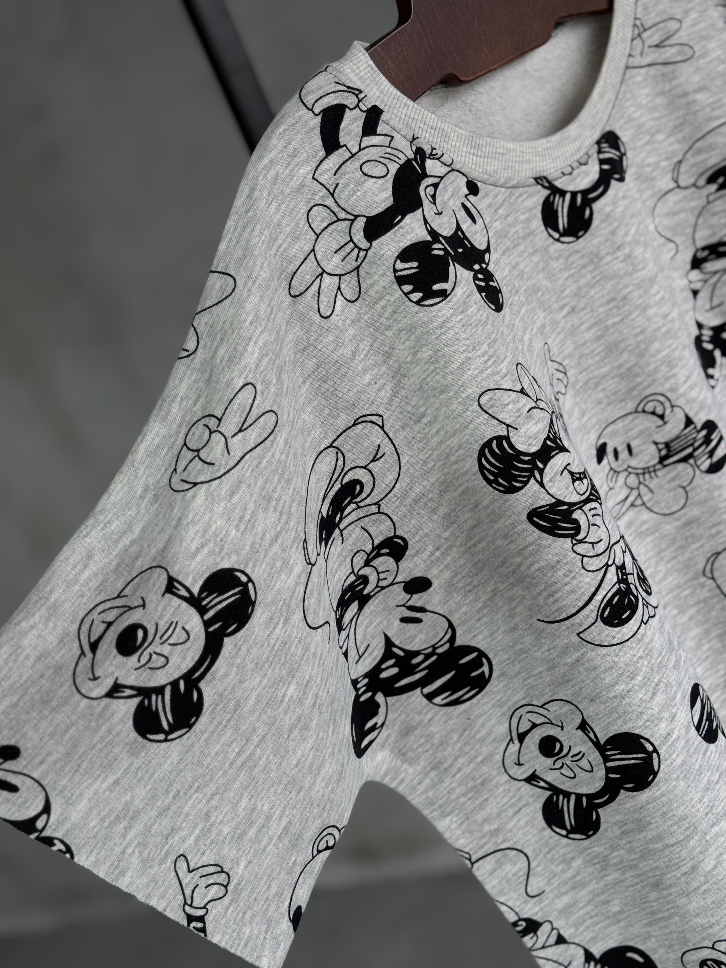  ÖN SİPARİŞE AÇILMIŞTIR 14/02/2026 Özel Tasarım Mickey Mouse TAKIM (Gri)