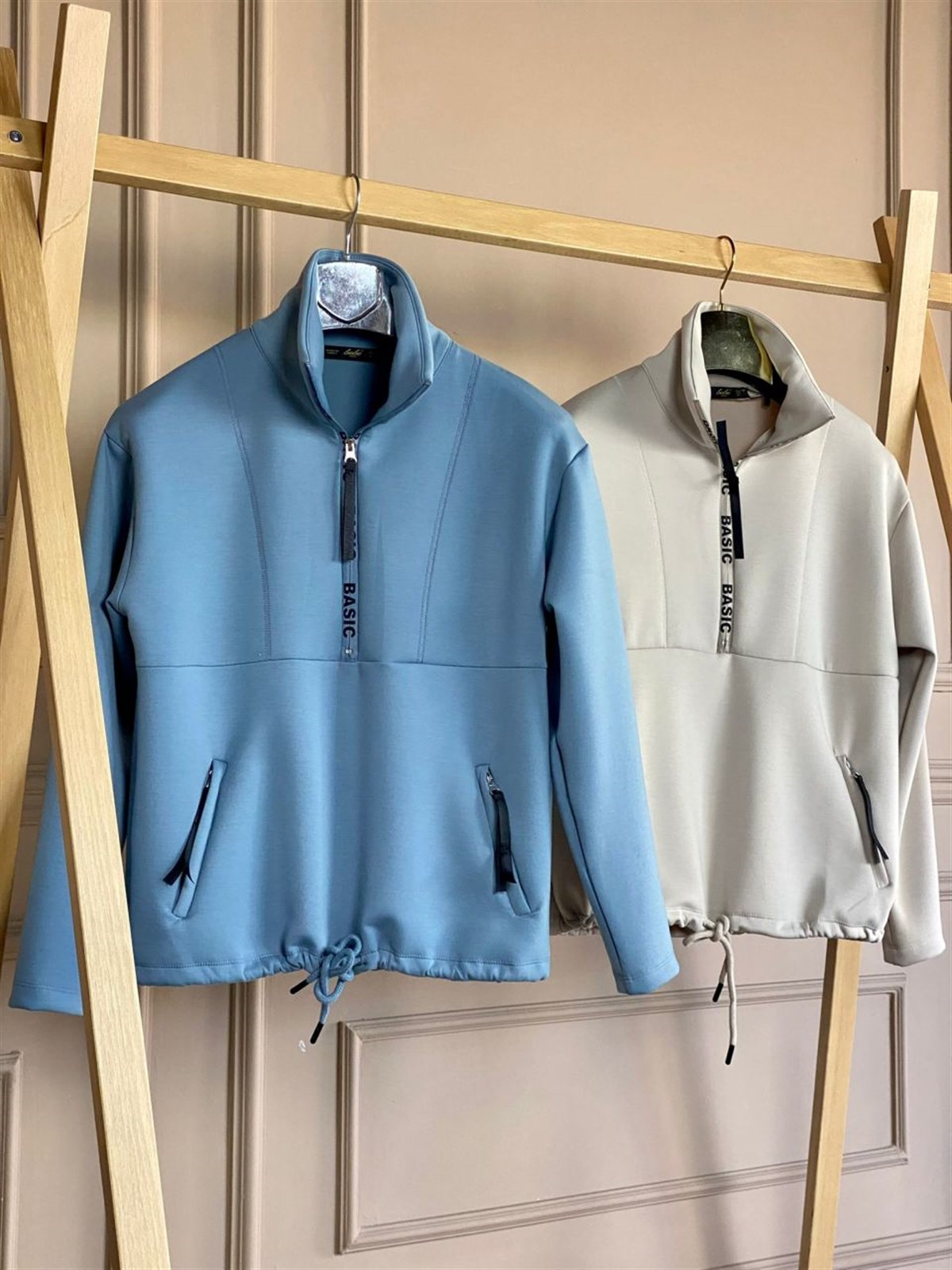 Basic Yazı Detaylı Yumoş Doku Sweat (İndigo)