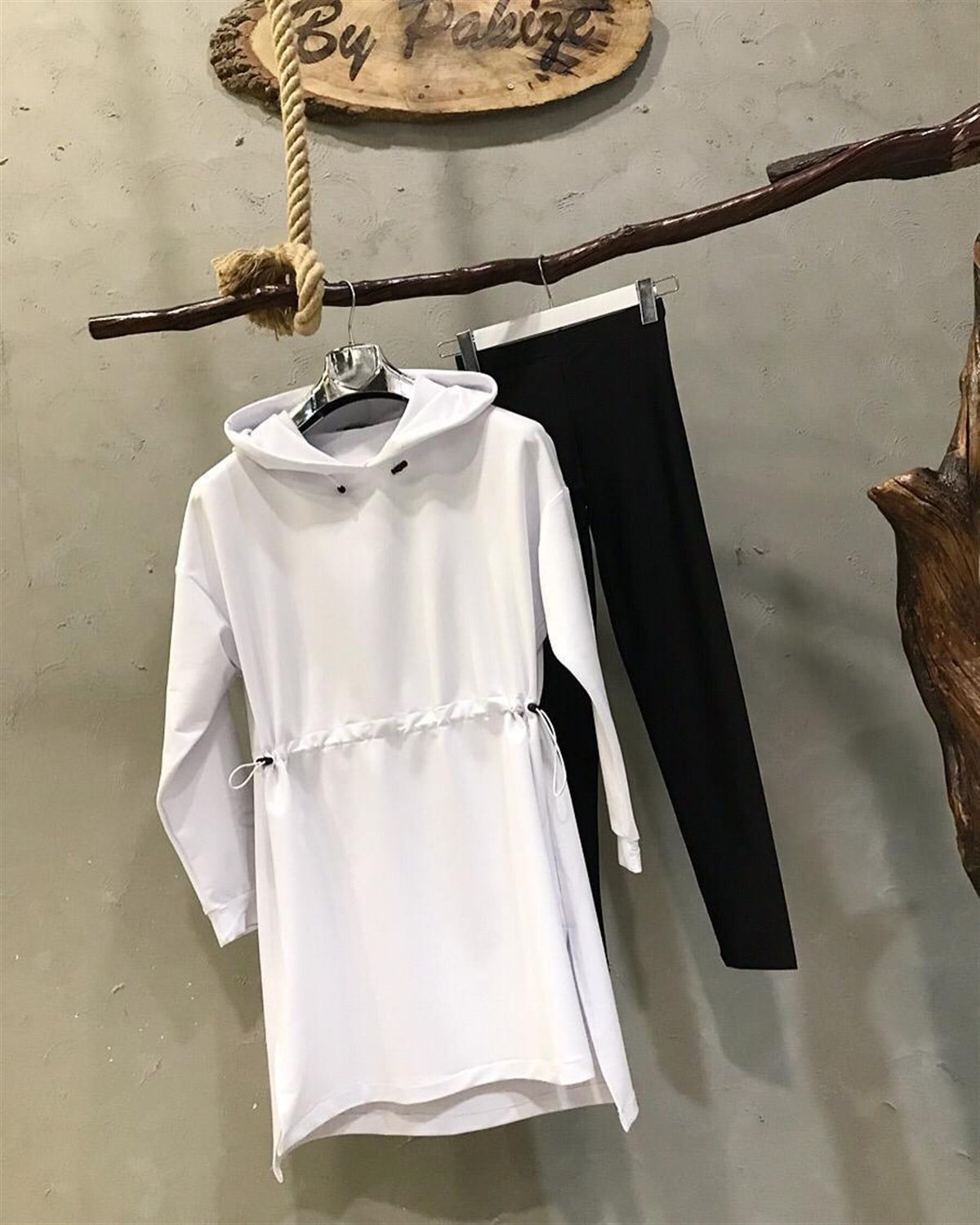 Beli Büzgülü Kapşonlu Sweat Tunik (EKRU)