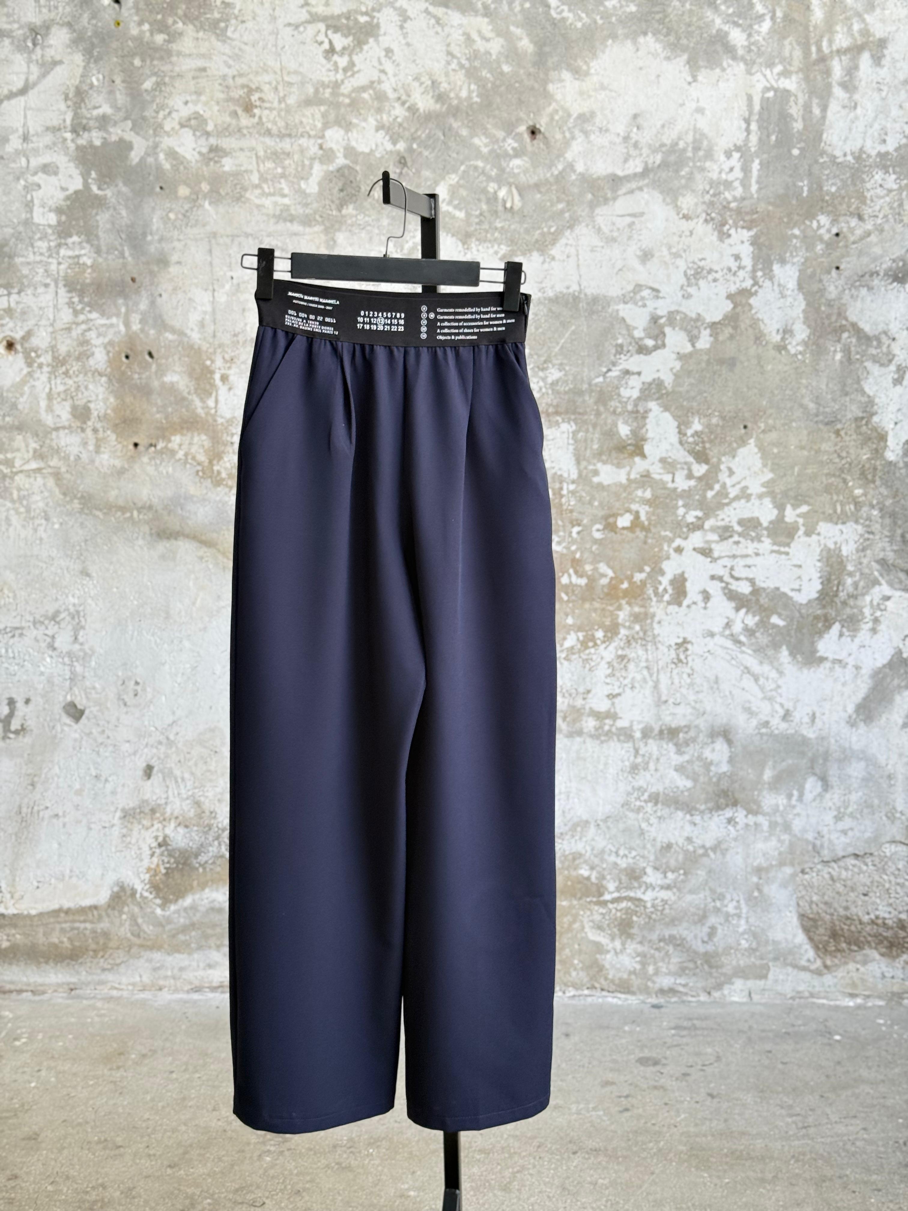 Beli Lastikli Yazı Baskılı Pantolon  (Lacivert)