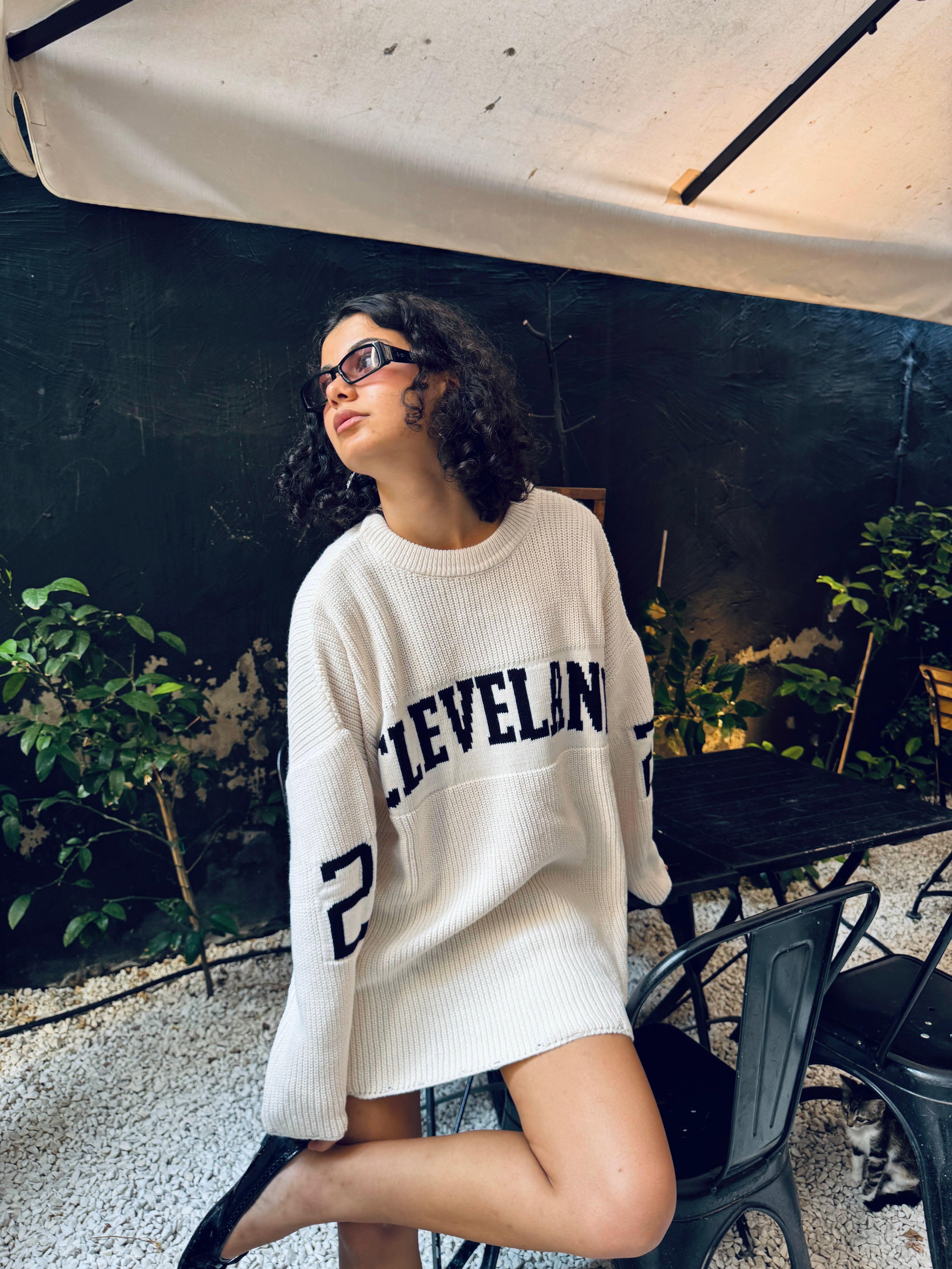 Bisiklet Yaka Yazı Baskı Detaylı Oversize Kazak (Beyaz)