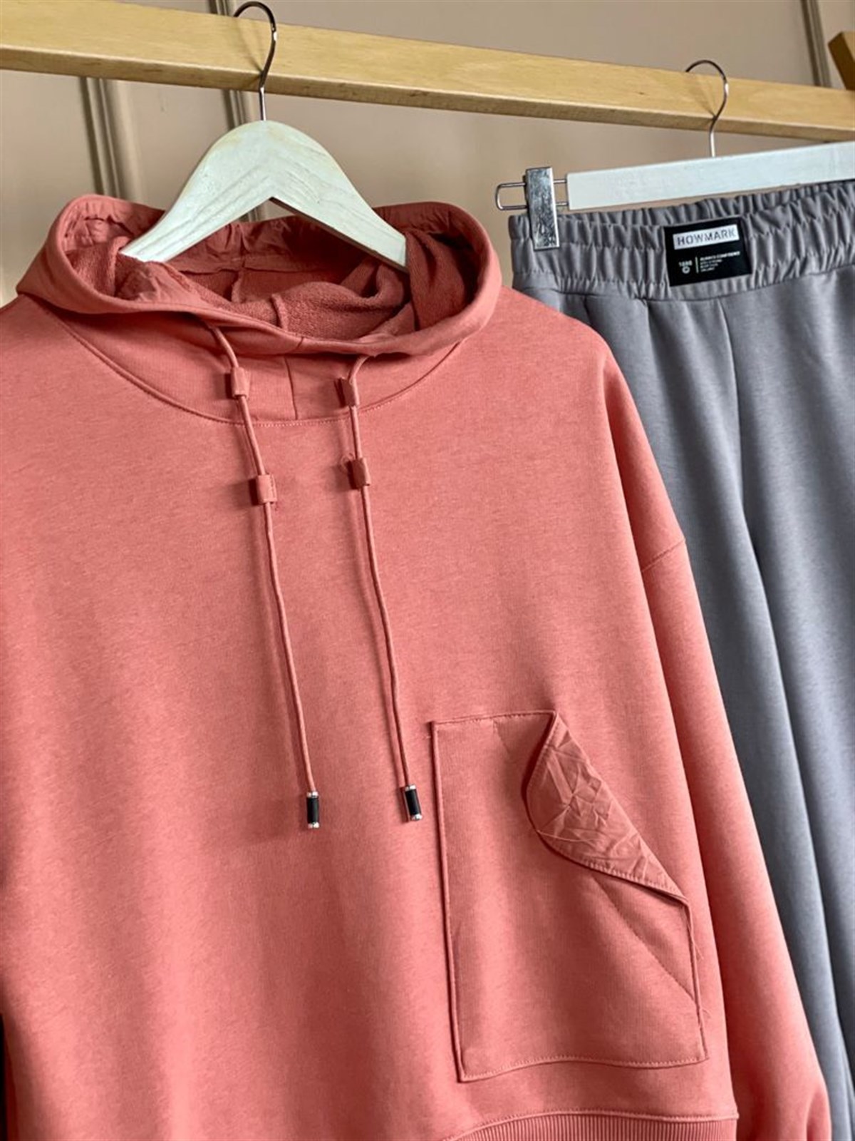 Cep Detaylı Boğazlı Sweat (Pembe)