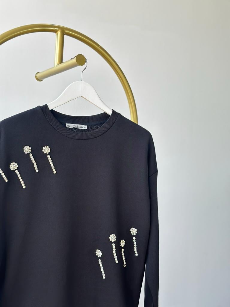 Çiçek Desenli Kristal Taş İşçilikli Sweat (Siyah)