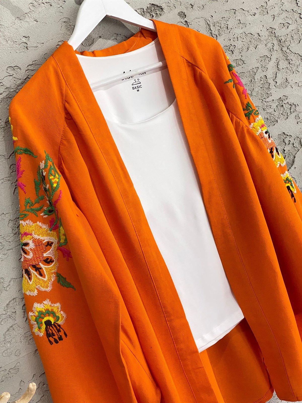 Çiçek İşlemeli Keten Kimono (Oranj)