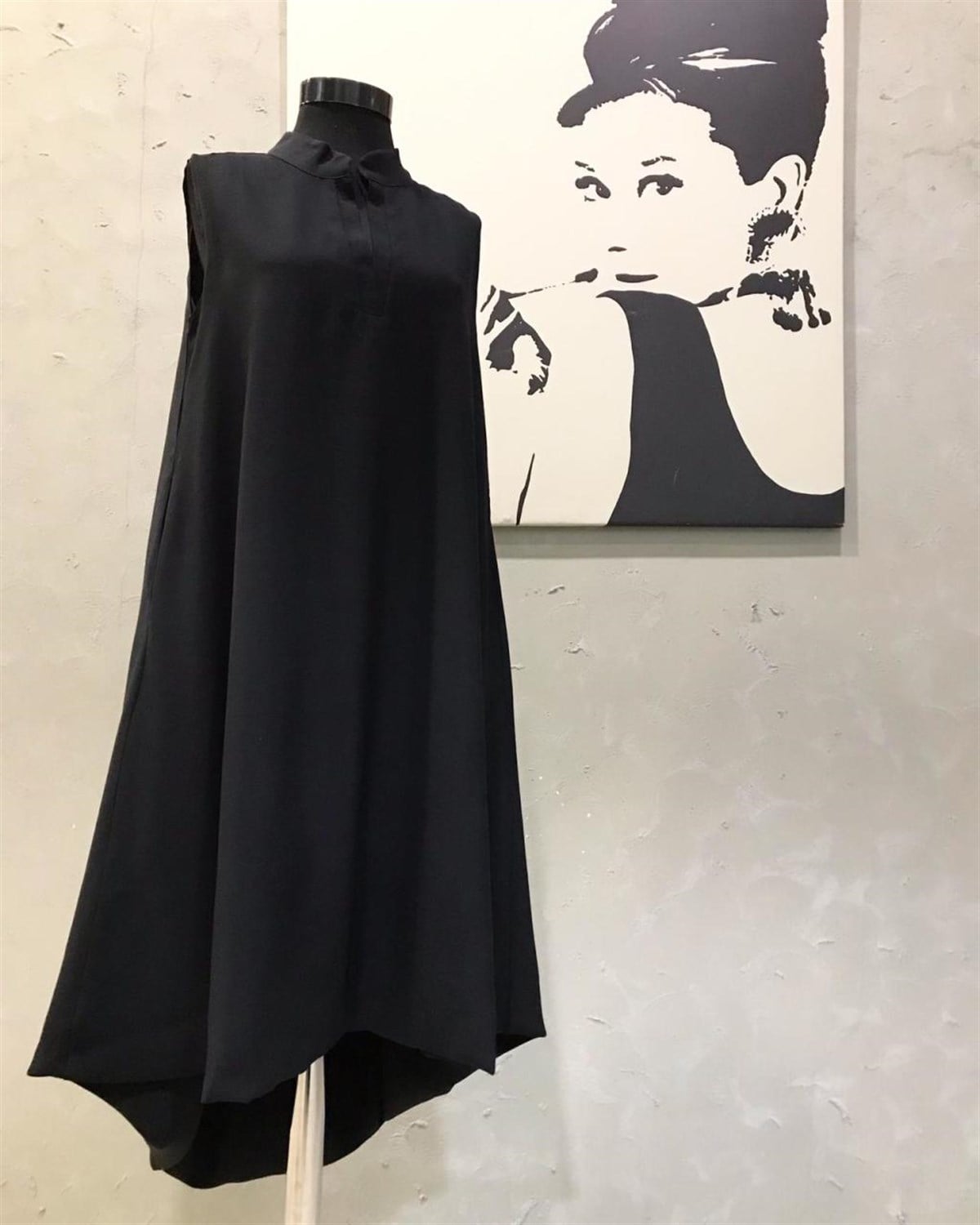 Coton Kumaş Komple Astarlı Salaş Model Elbise (SİYAH)