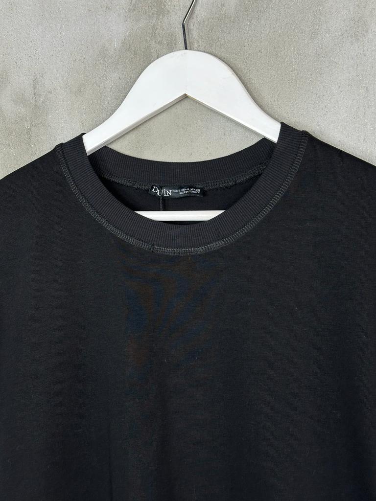 Dekoratif Dikişli Bisiklet Yaka Tshirt (Siyah)