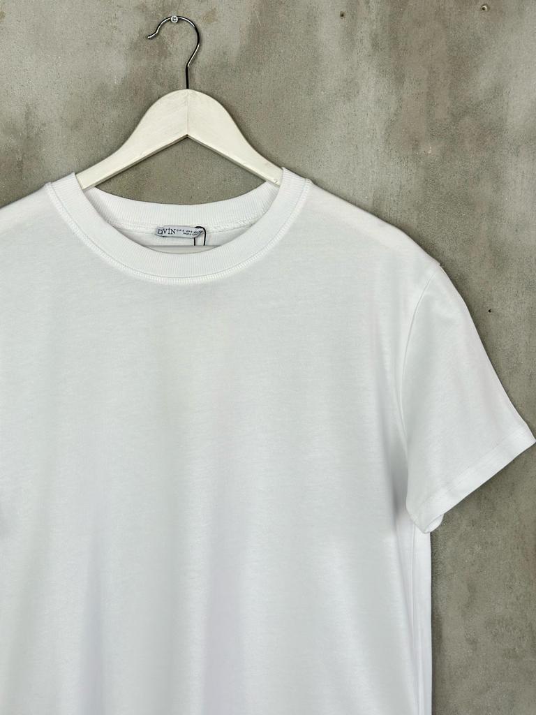 Dekoratif Dikişli Bisiklet Yaka Tshirt (Beyaz)