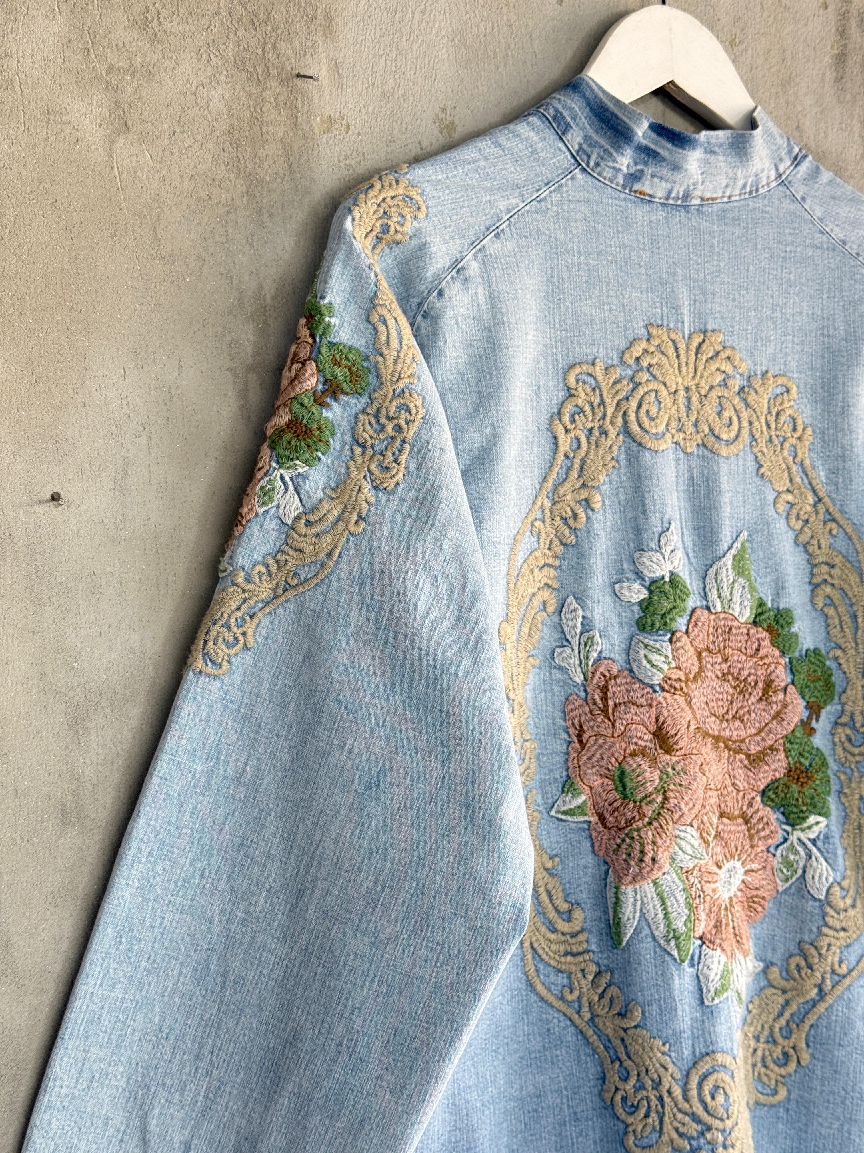 Denim Full Nakışlı Oversize Kimono (Buz Mavisi)