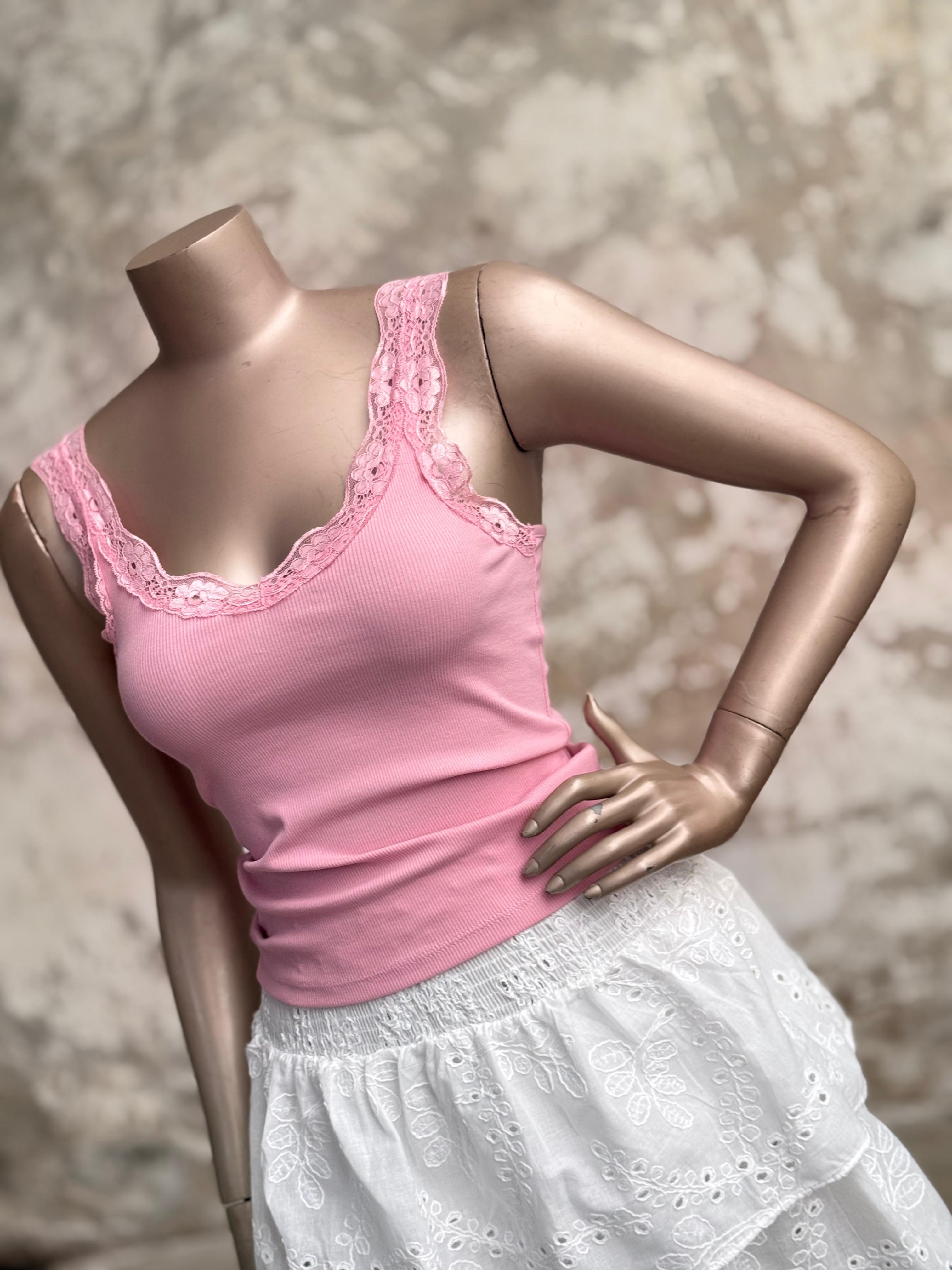 Dentel İşleme Detaylı Fitilli Kumaş Atlet (Pembe)