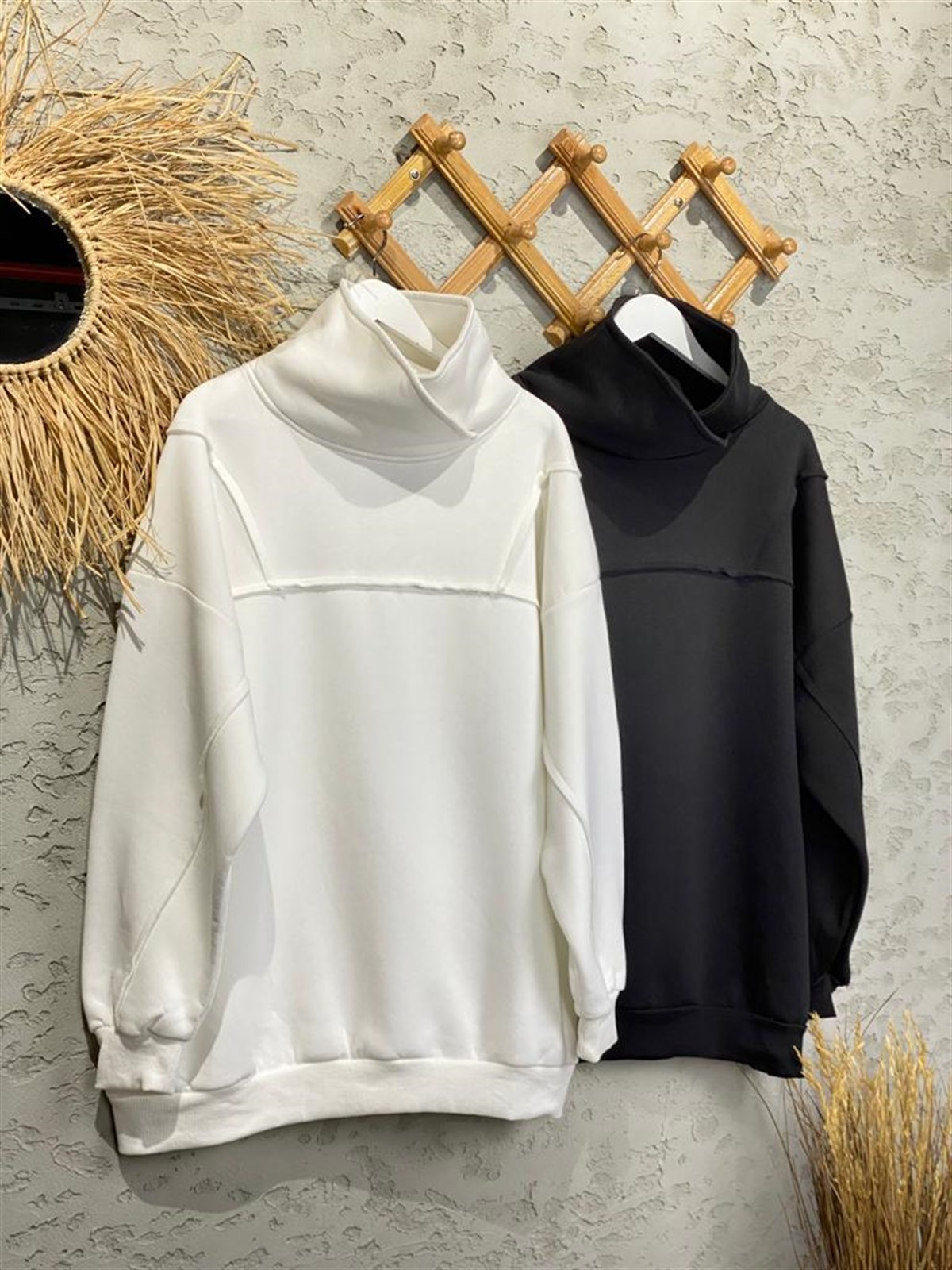 Dik Yaka Detaylı Oversize Sweat (Beyaz)